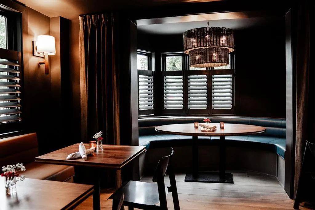 Restaurant/places to eat in Hotel Manteo, Trademark Collection by Wyndham