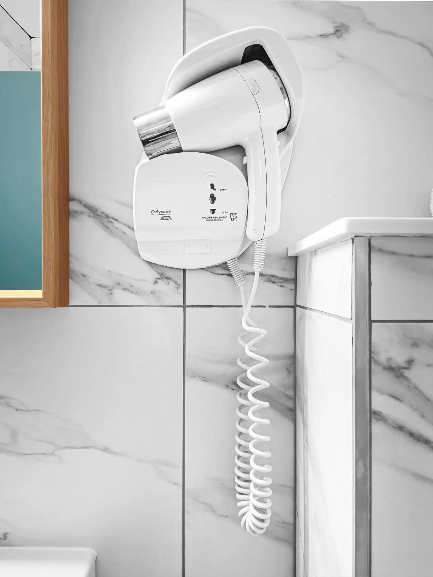 Bathroom in Grand Hôtel Dauphiné Toulon, Boutique Hôtel & Suites