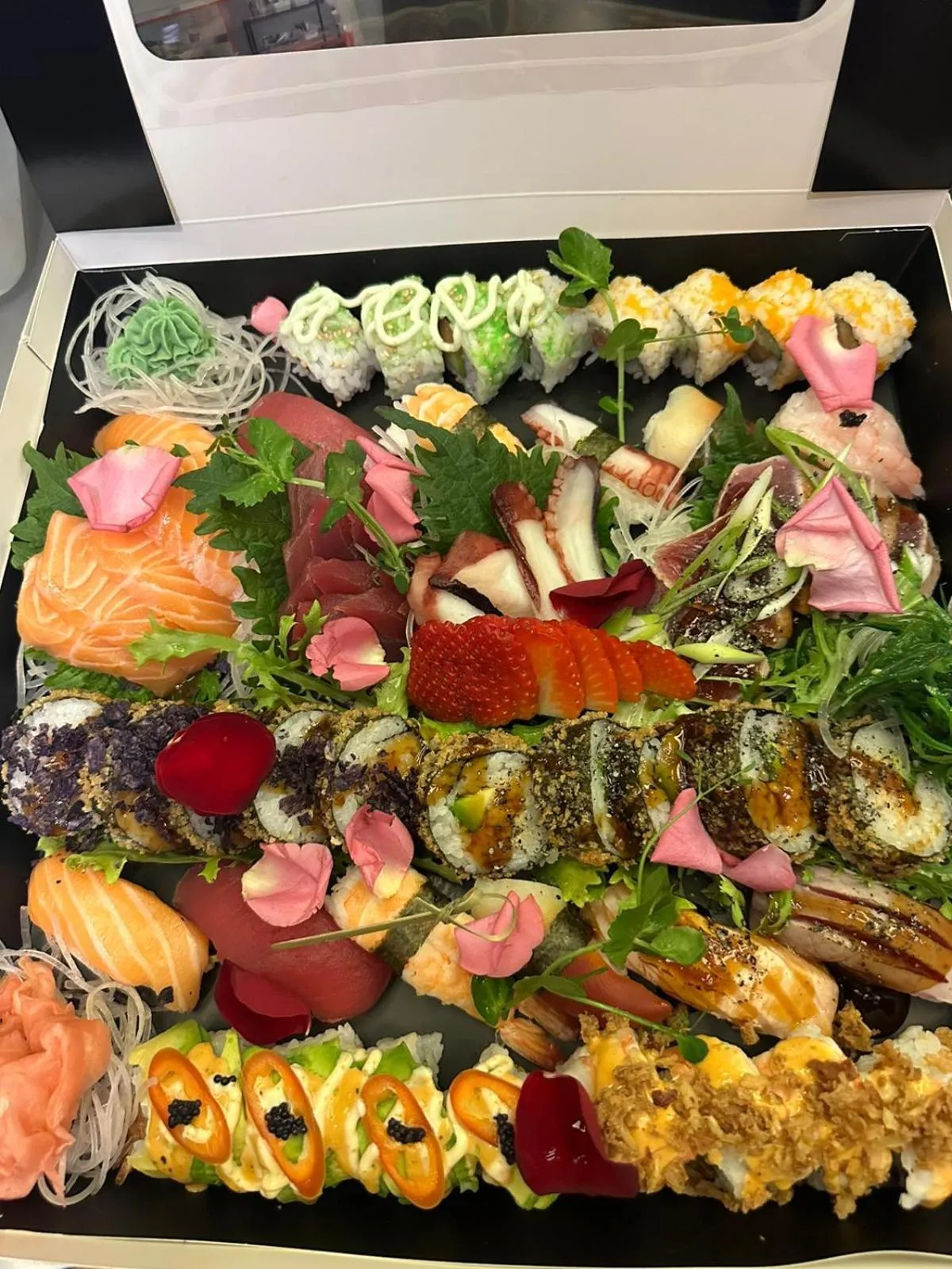 Restaurant/places to eat in hotel whiteswan