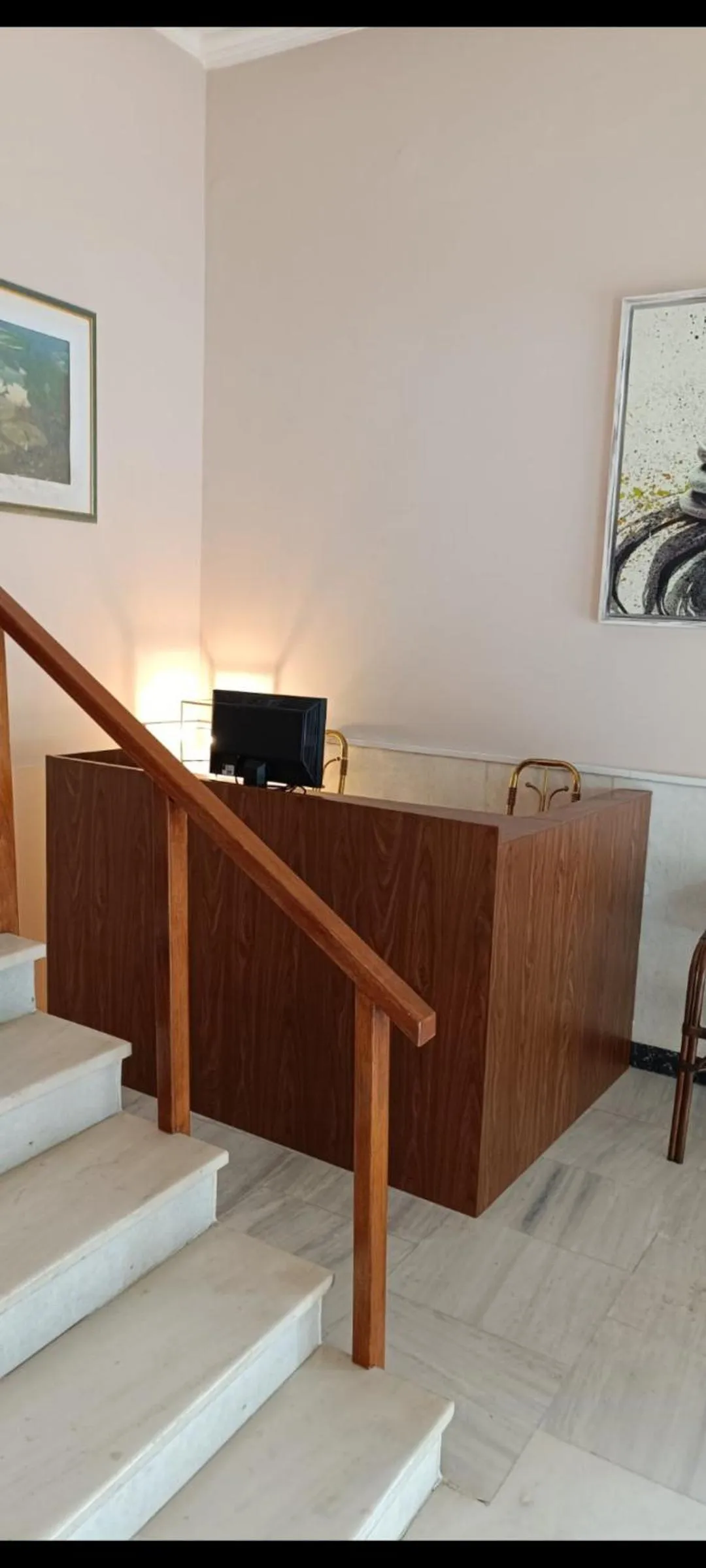 Property building in Athens Gem