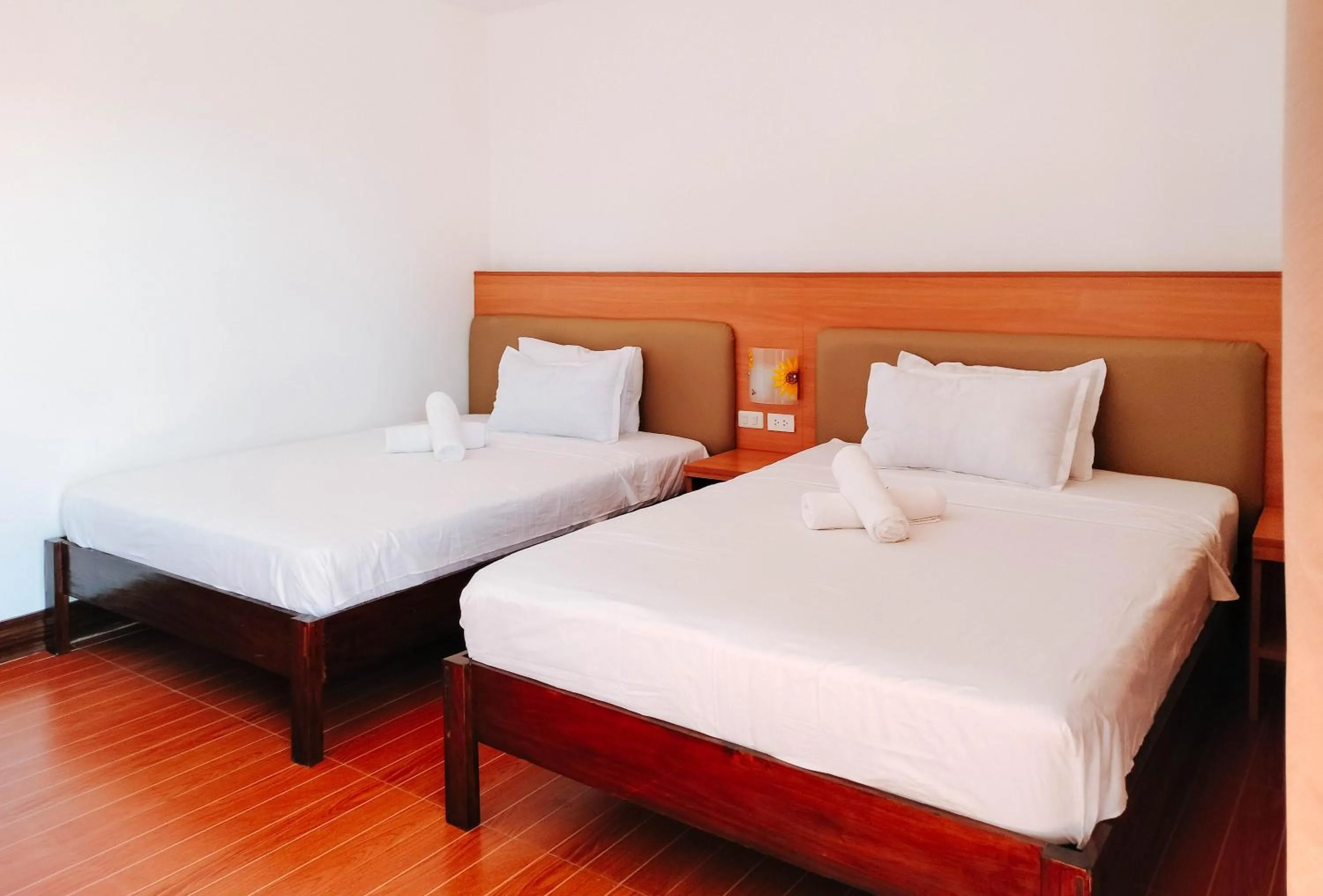 Photo of the whole room in RedDoorz @ Sun Kissed Resort Guindulman