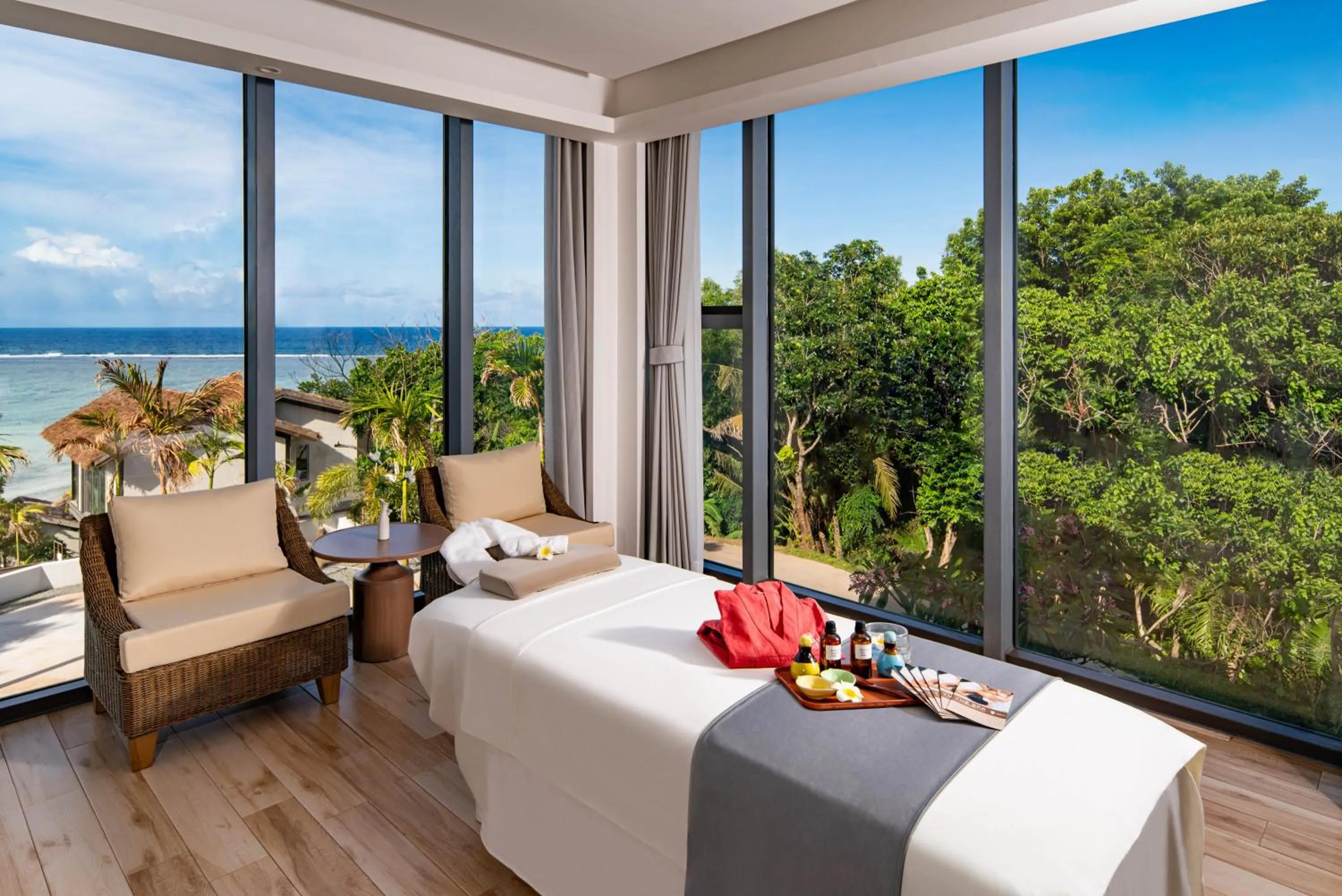 Massage in Palau Sunrise Seaview Landison Retreat