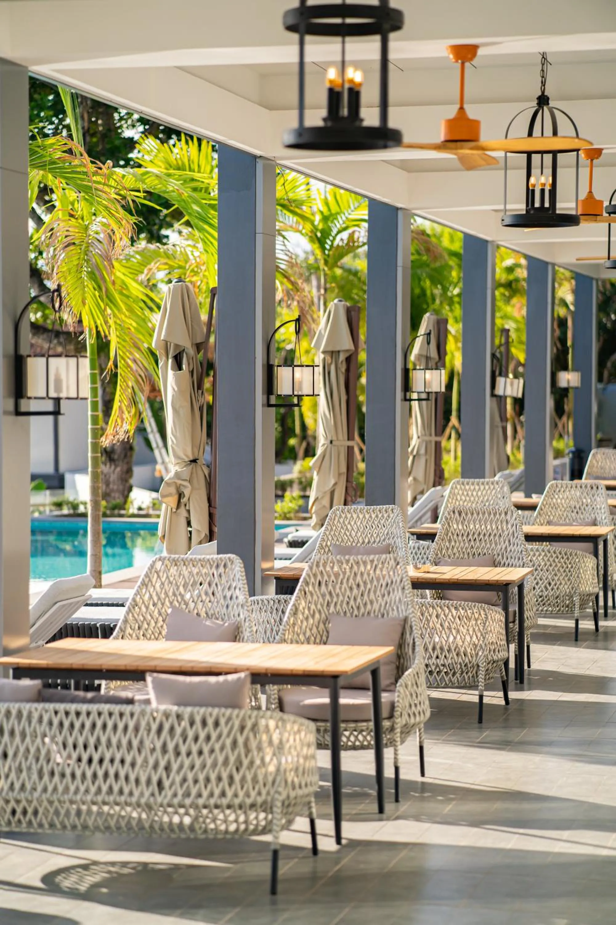 Restaurant/places to eat in Palau Sunrise Seaview Landison Retreat