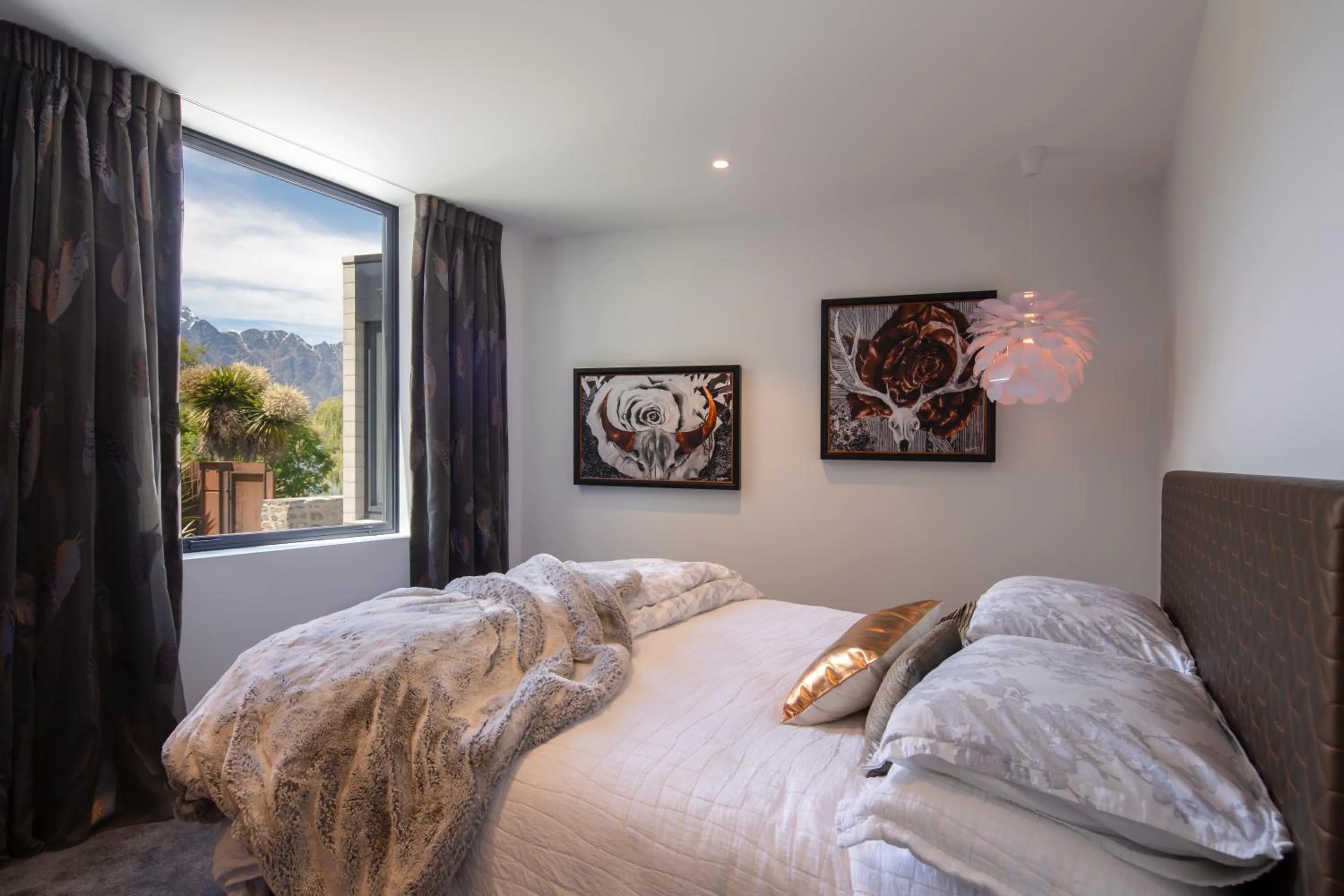 Bed in Ivy Box Art Gallery Apartment