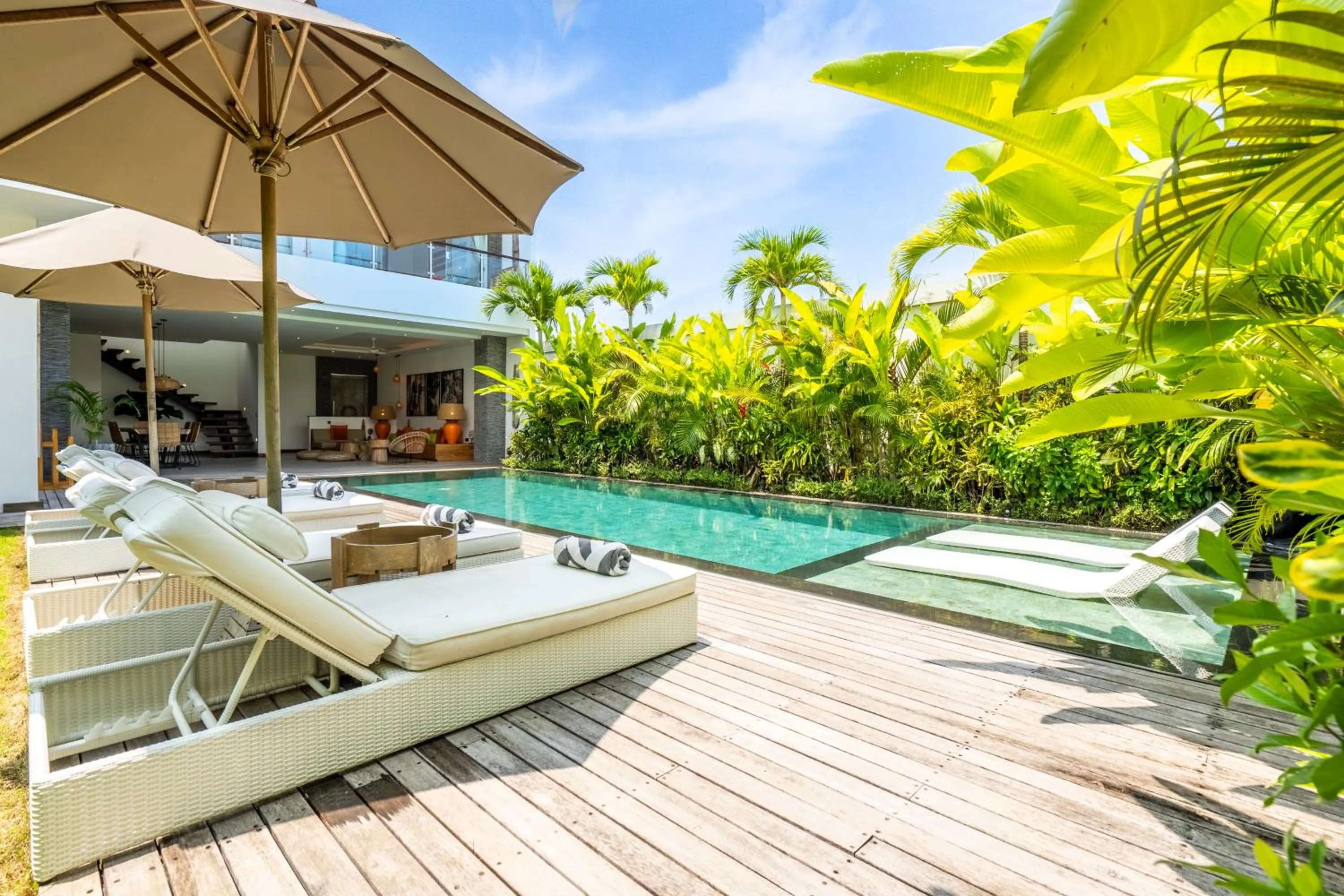 Patio in Flores Villa by Betterplace