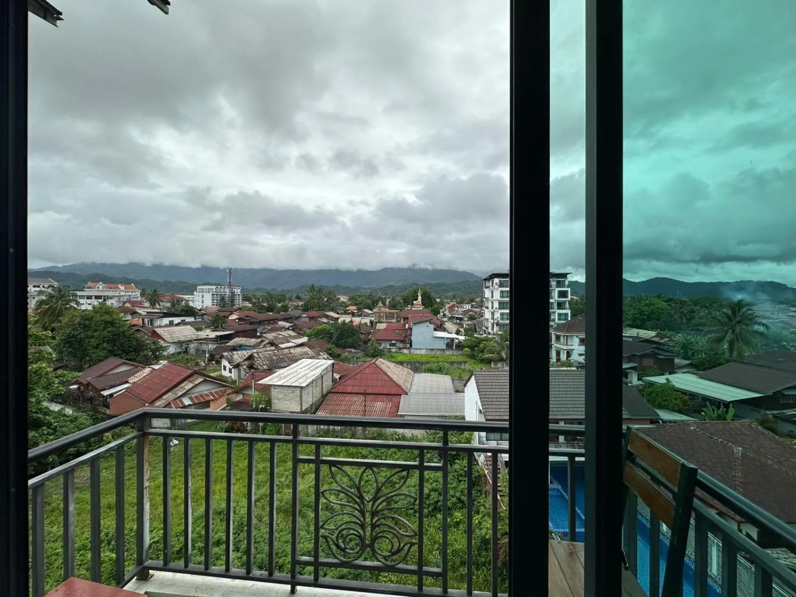 Confetti Garden Hotel