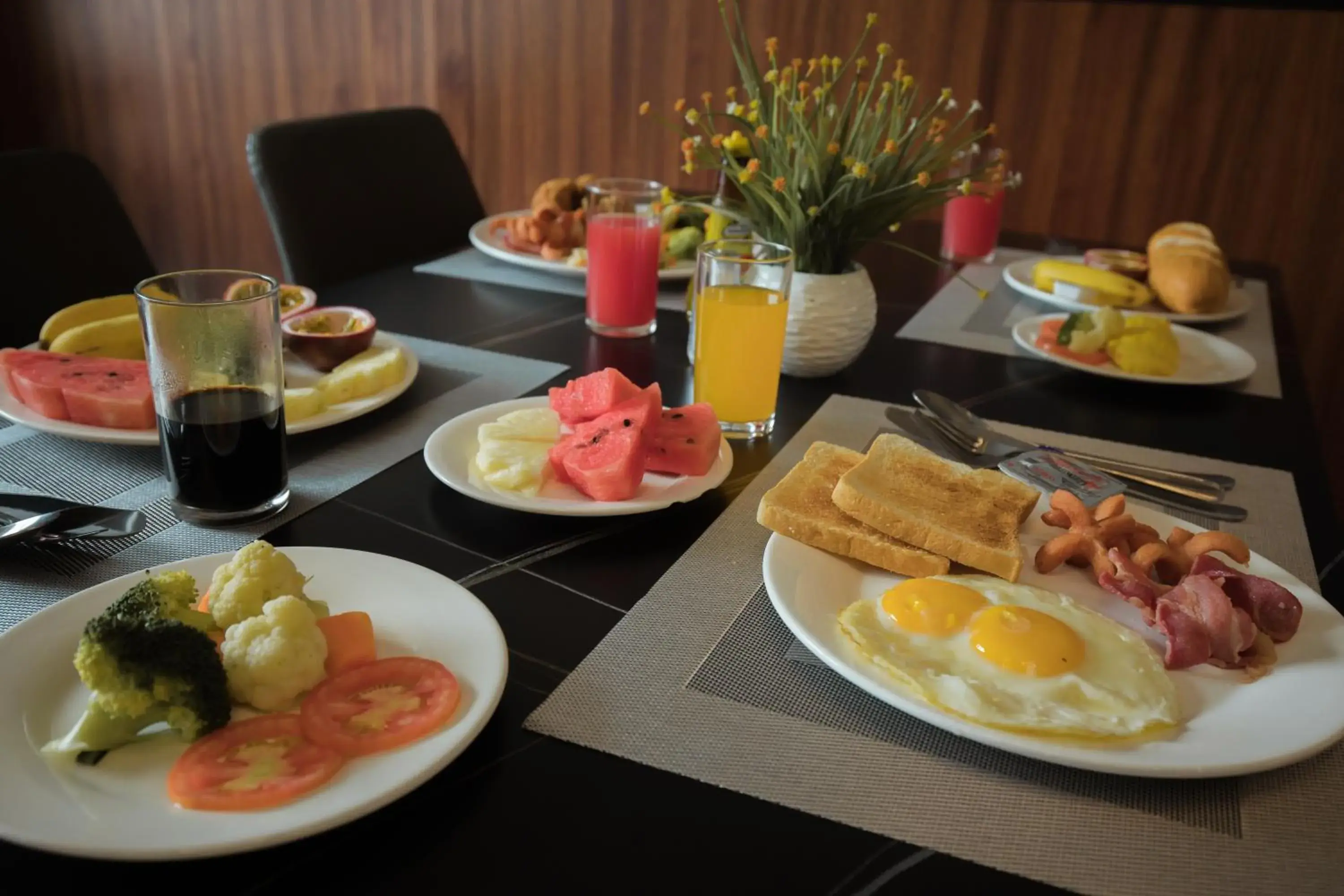 Restaurant/places to eat in Confetti Garden Hotel Restaurant/places to eat in Confetti Garden Hotel