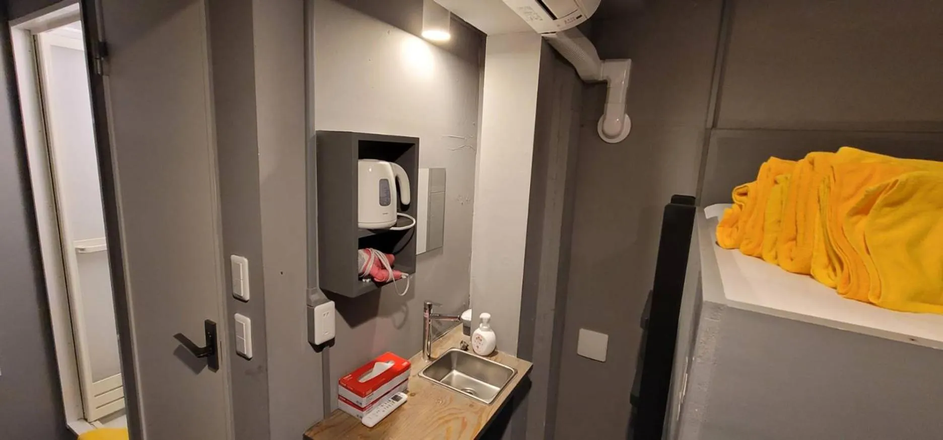 towels in Rhodes Otsuka Hotel