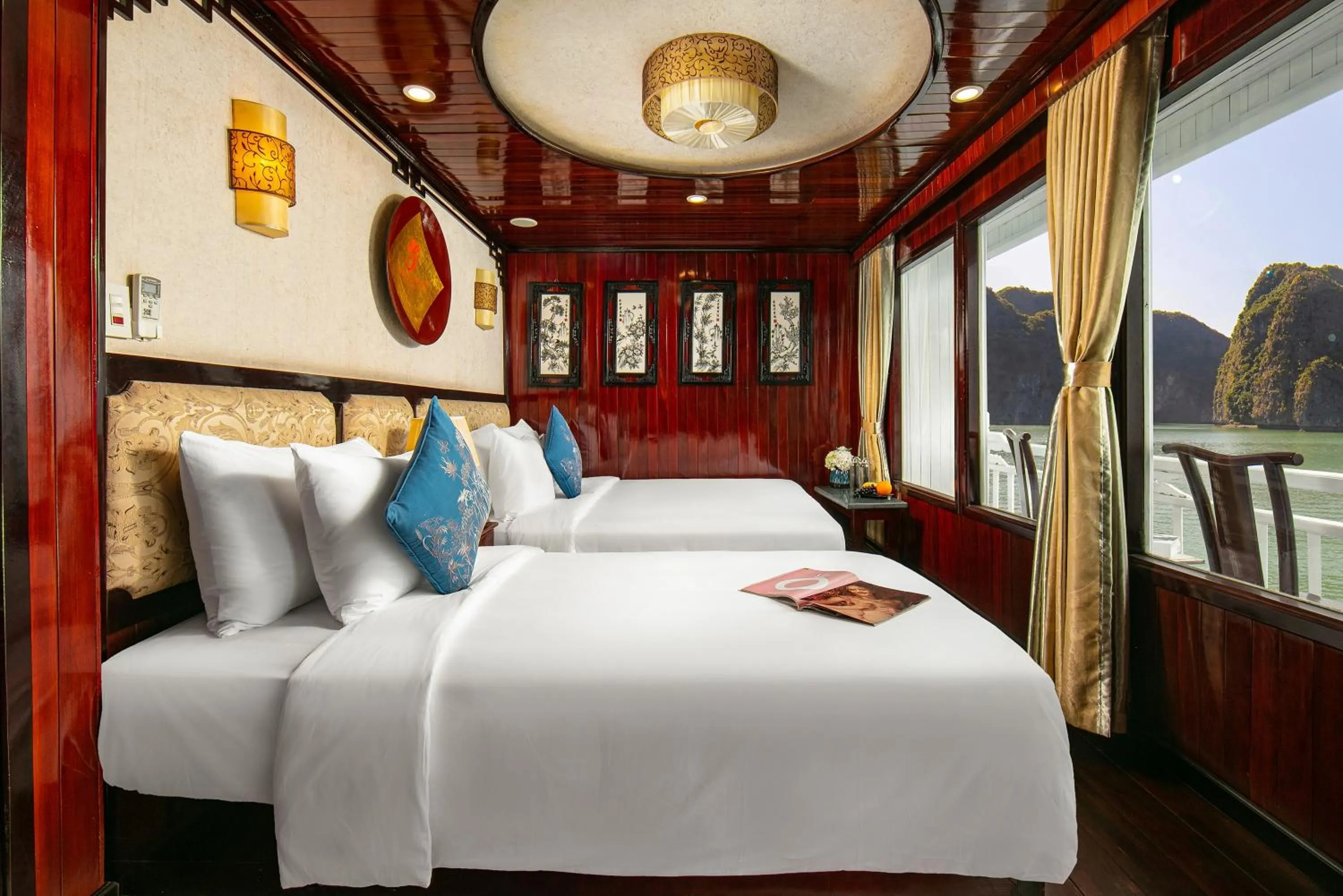 Bed in La Regina Classic Cruise