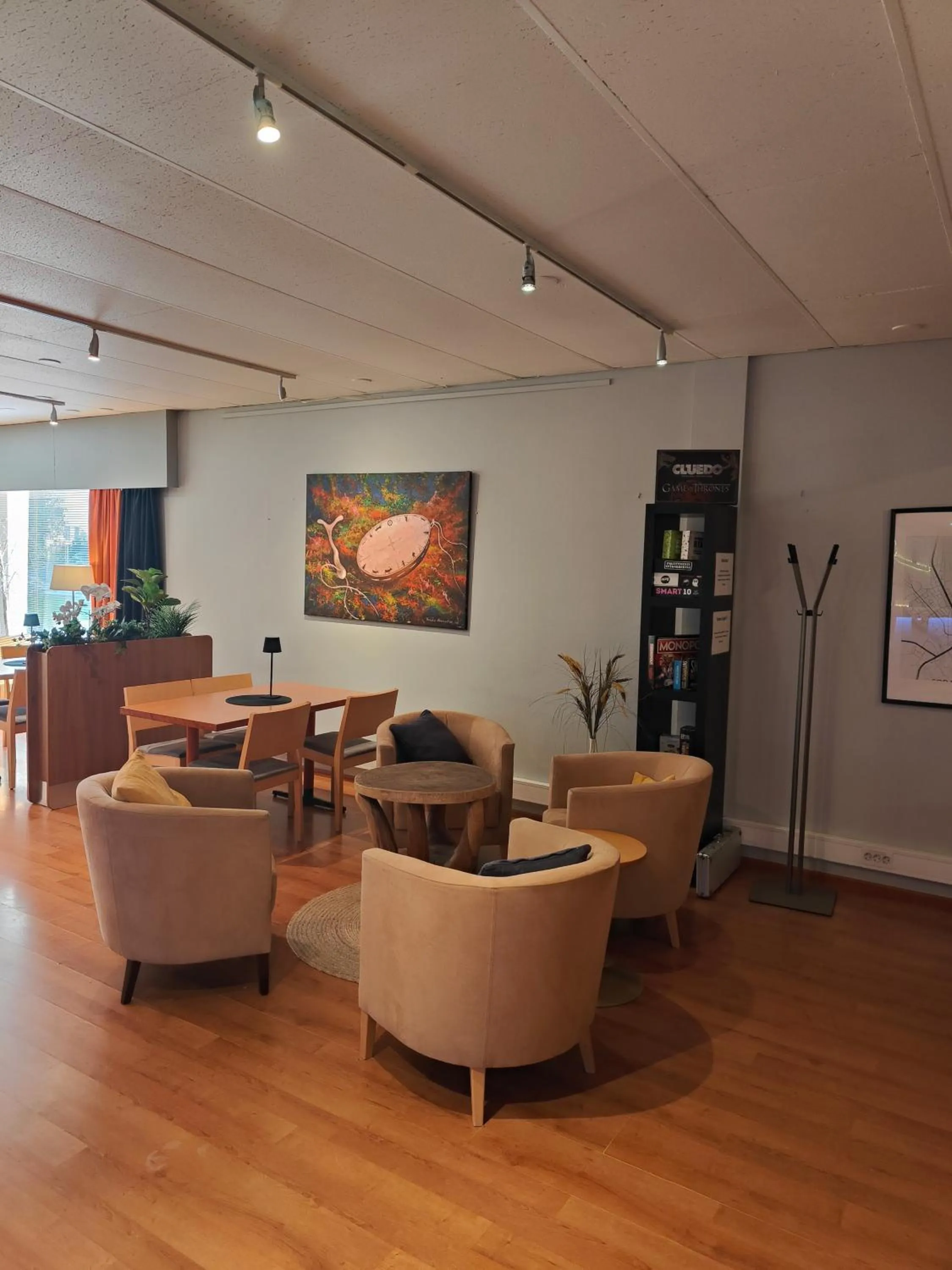 Restaurant/places to eat in Hotel Karhu