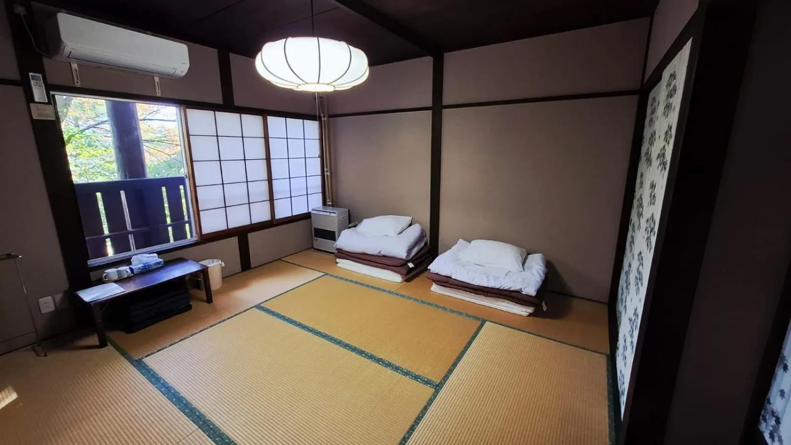 Bedroom, Bed in Tanigawa Valley Lodge & Coffee Roastery