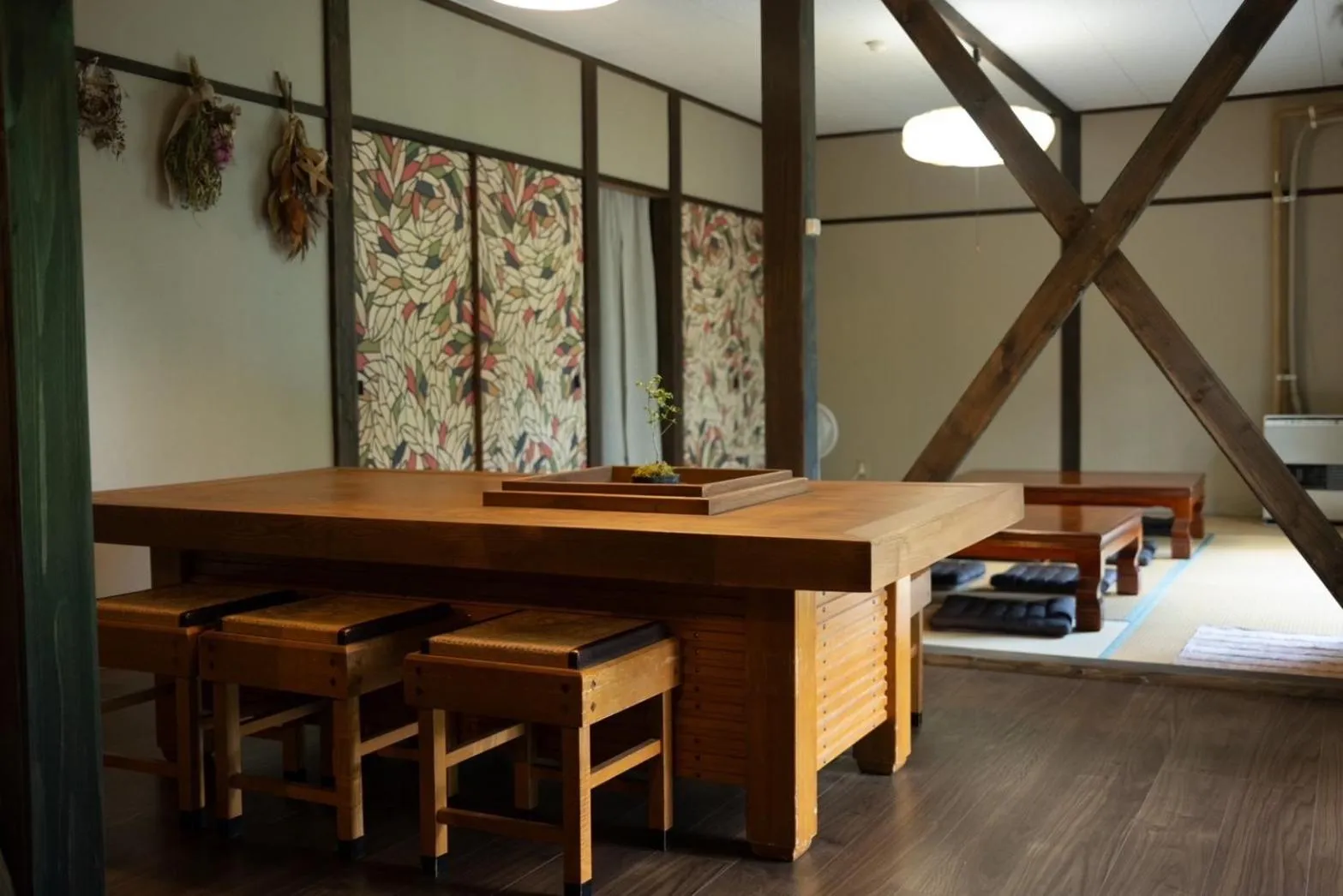 Dining area in Tanigawa Valley Lodge & Coffee Roastery
