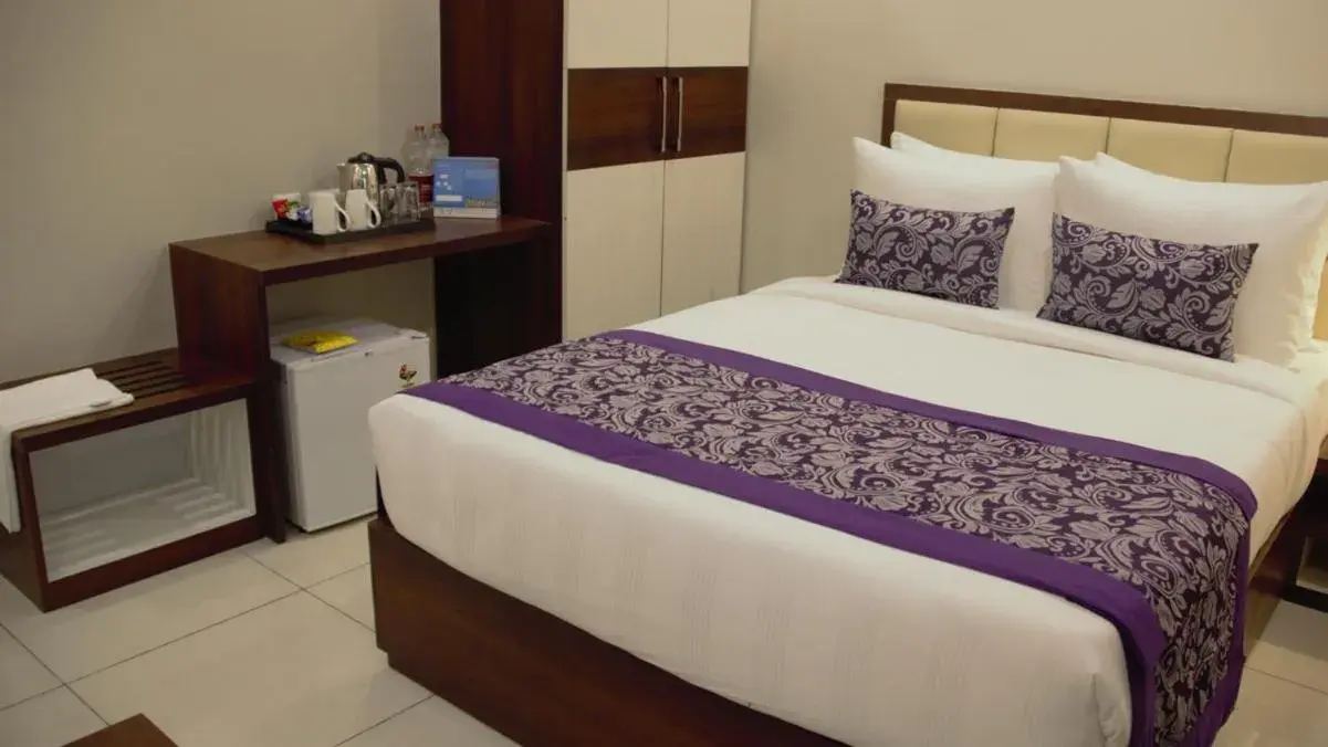Bed in Pride Biznotel Canopus, Digha Bed in Pride Biznotel Canopus, Digha
