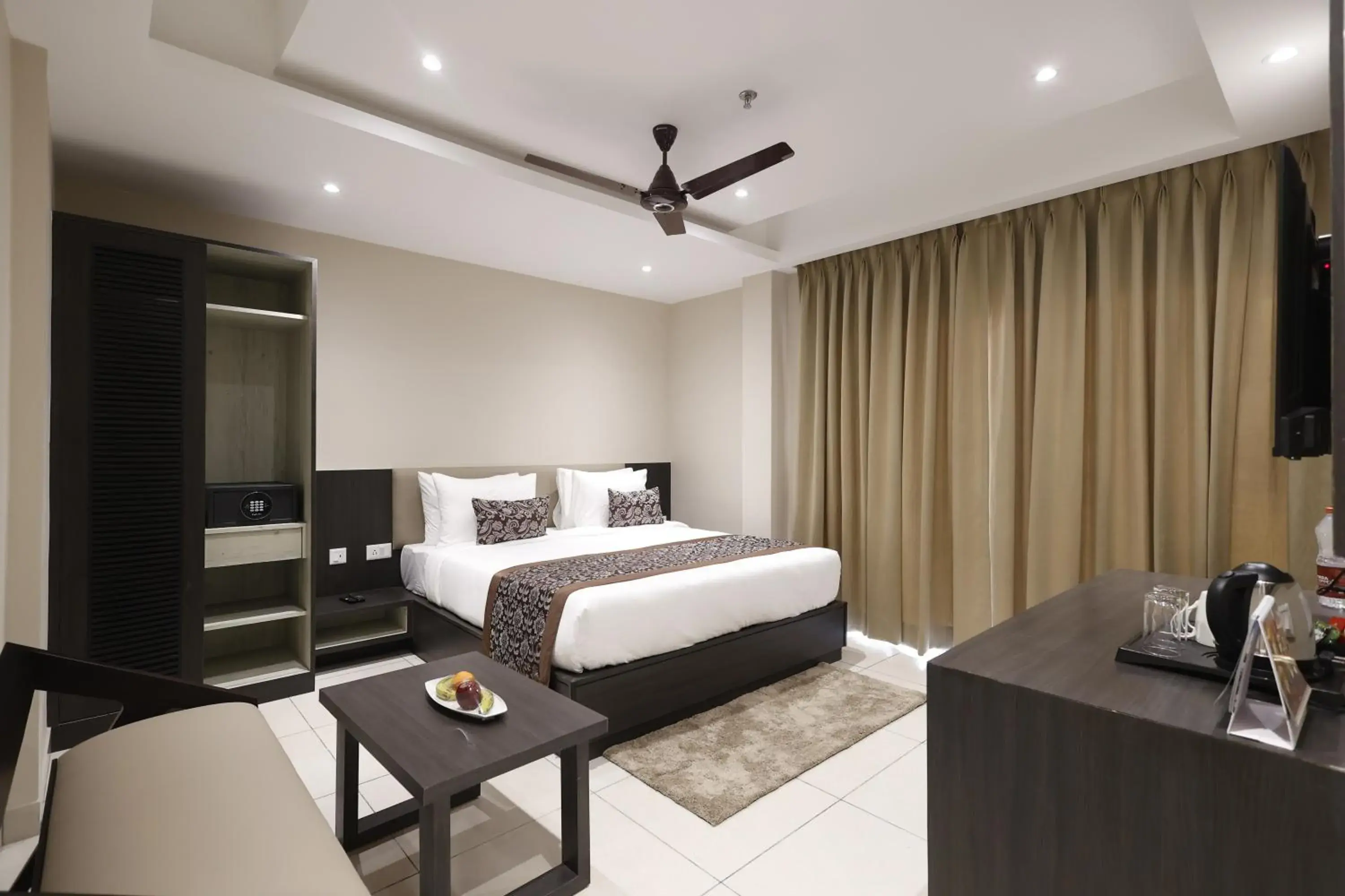 Bedroom, Bed in Pride Biznotel Canopus, Digha Bedroom, Bed in Pride Biznotel Canopus, Digha