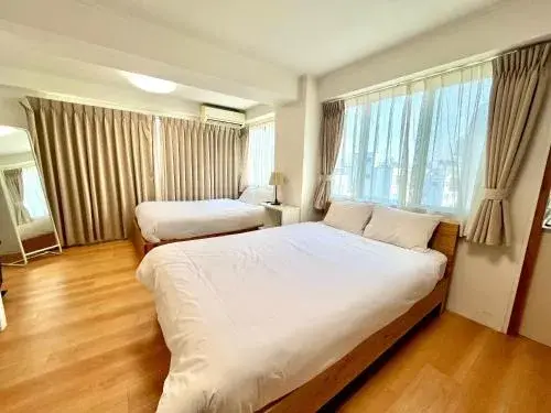 Rhodes Kagurazaka Rhodes Kagurazaka