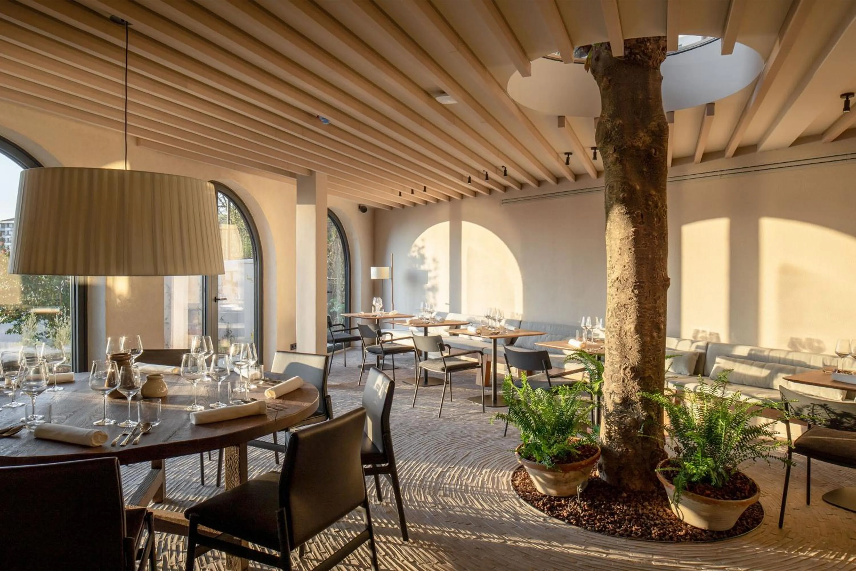 Restaurant/places to eat in Hotel Ur Bare