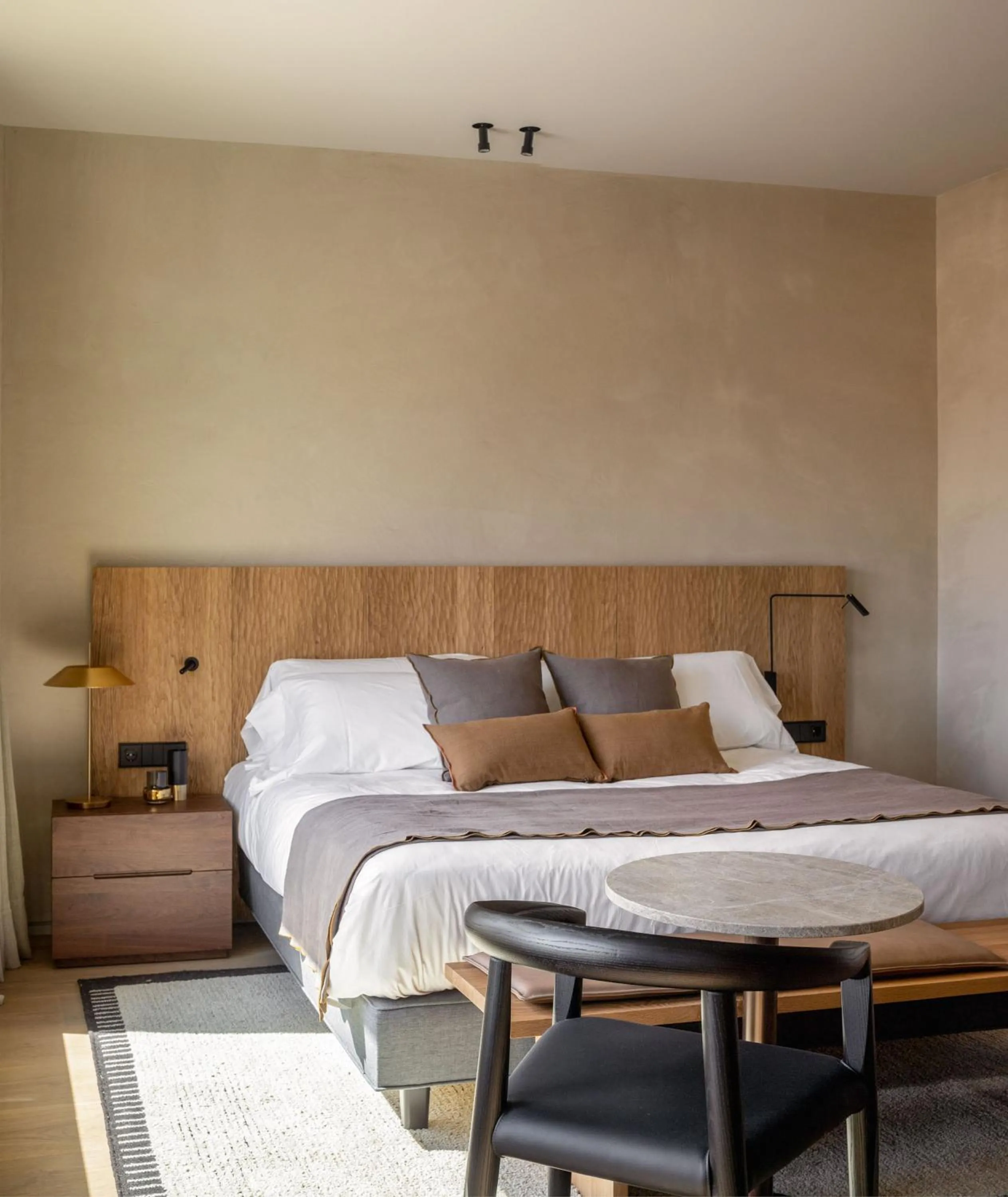 Photo of the whole room, Bed in Hotel Ur Bare