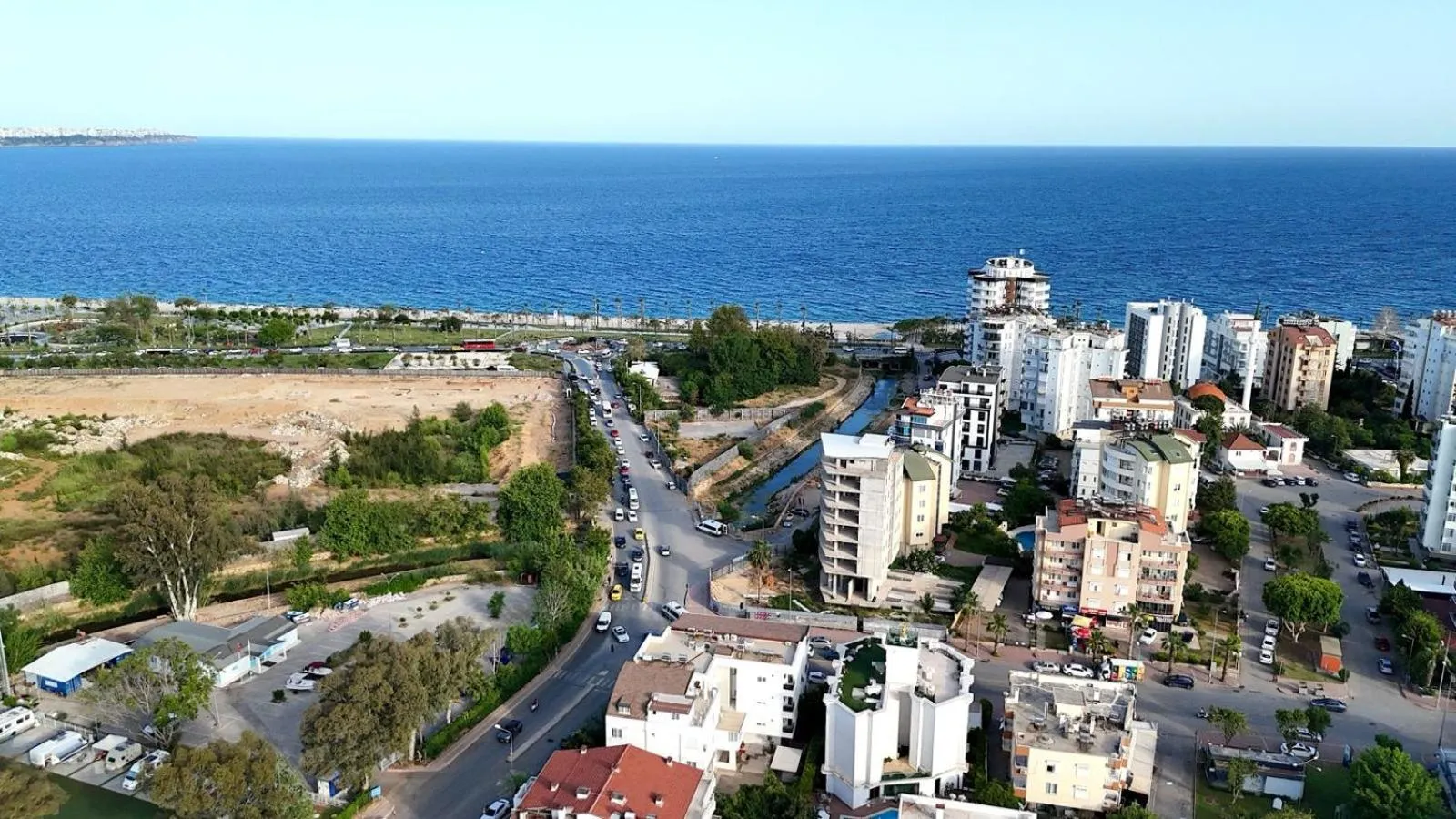 Bird's eye view in HOTEL S WHITE