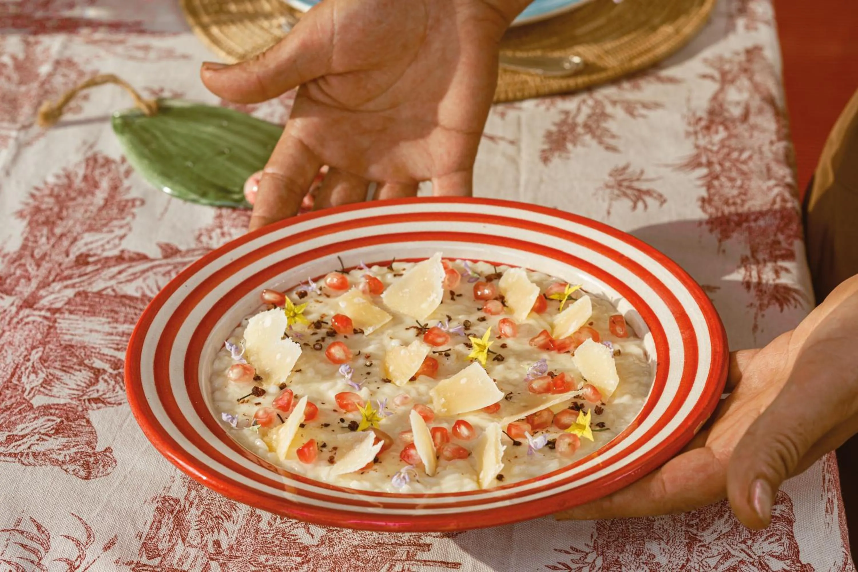 Restaurant/places to eat in La Fiermontina Ocean