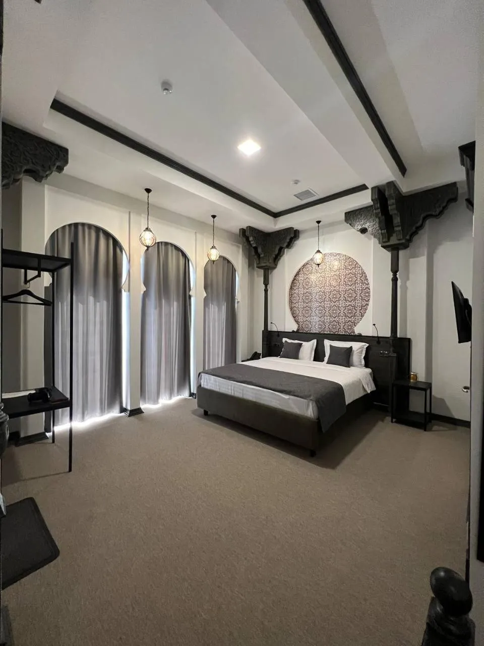 Bed in Rasoda Hotel&Restaurant