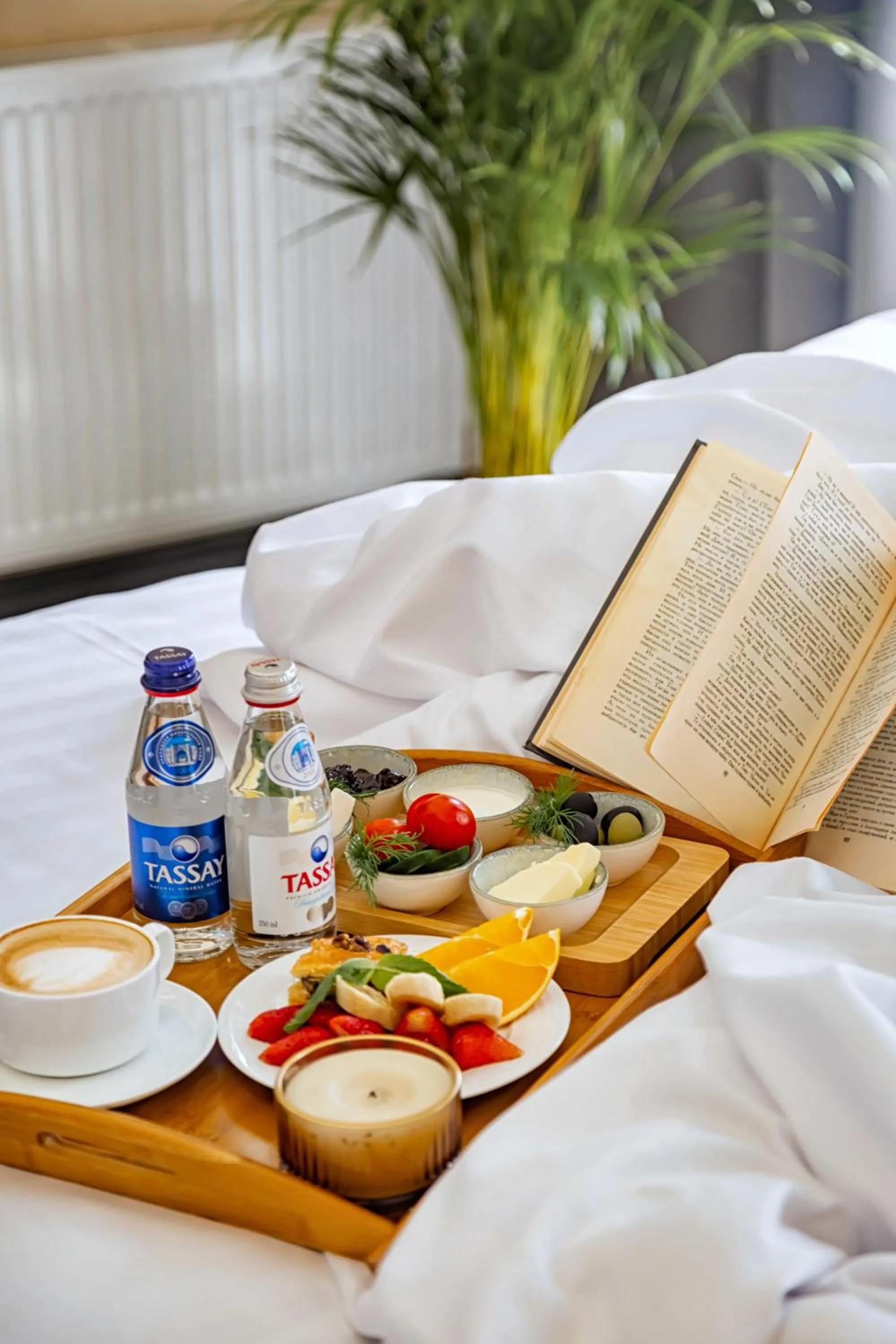 Bed in Rasoda Hotel&Restaurant