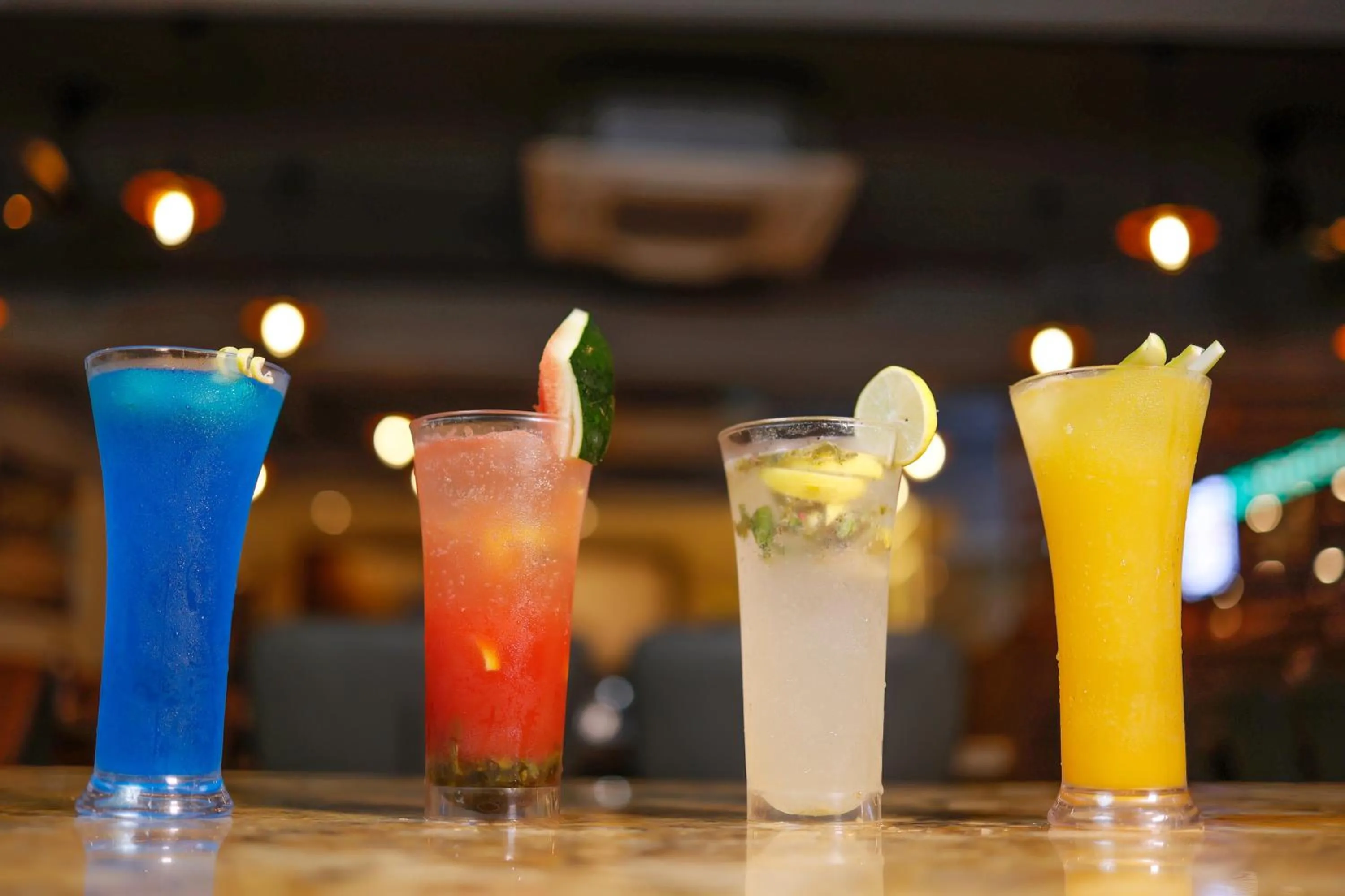 Restaurant/places to eat in Hotel Dolphin Grand