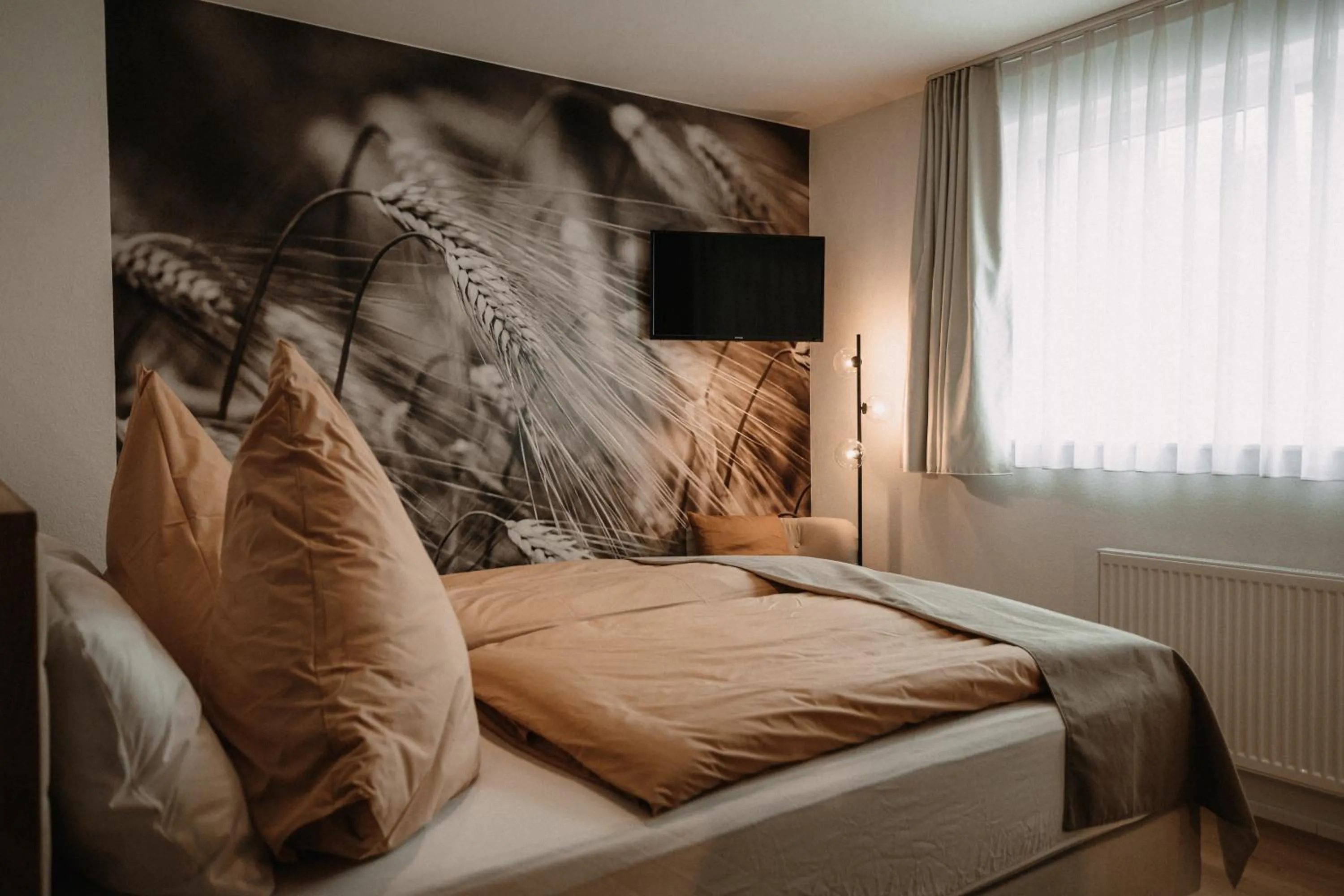 TV and multimedia, Bed in Boutique Hotel Haus Marie