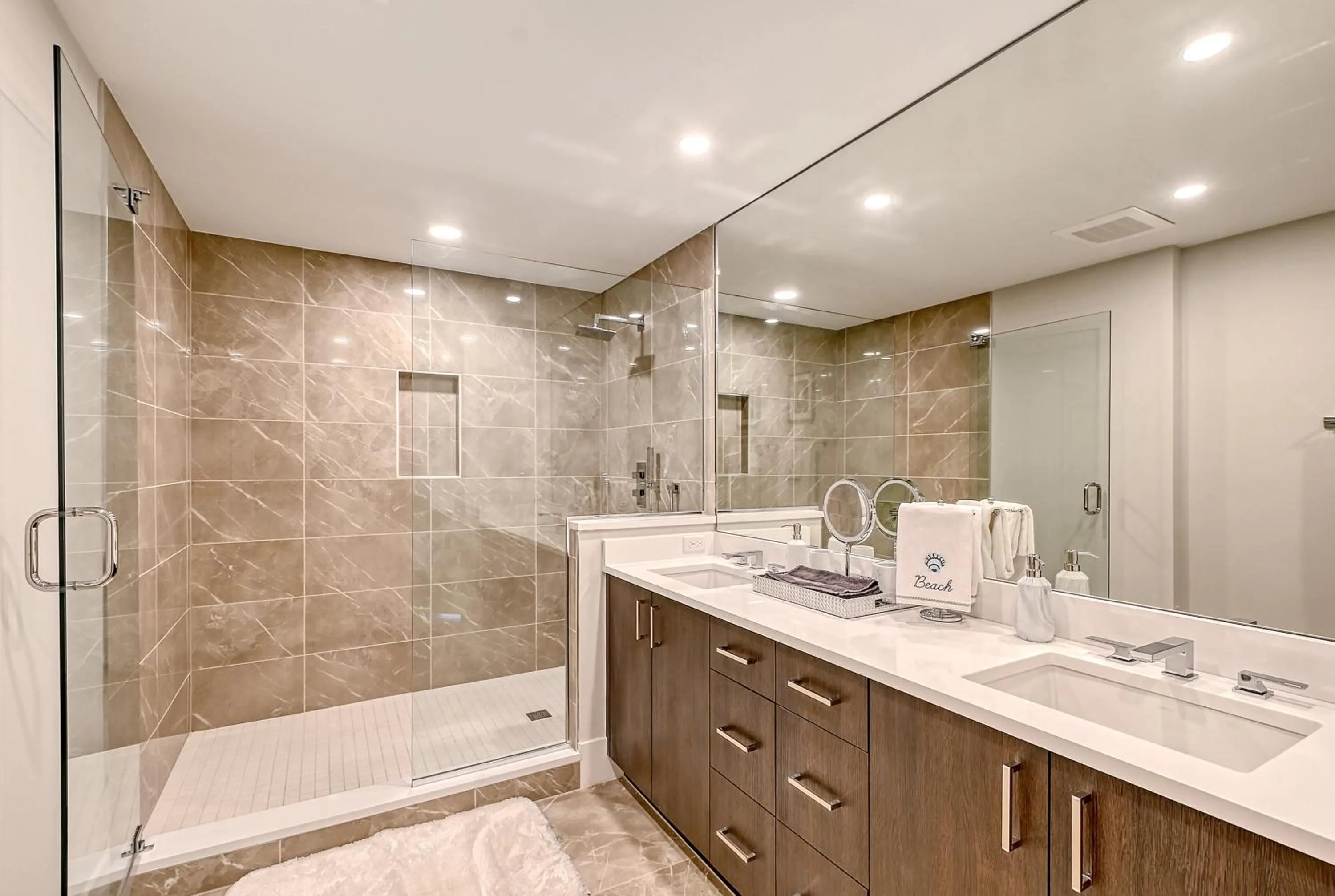 Shower in Ten35 Seaside Rentals