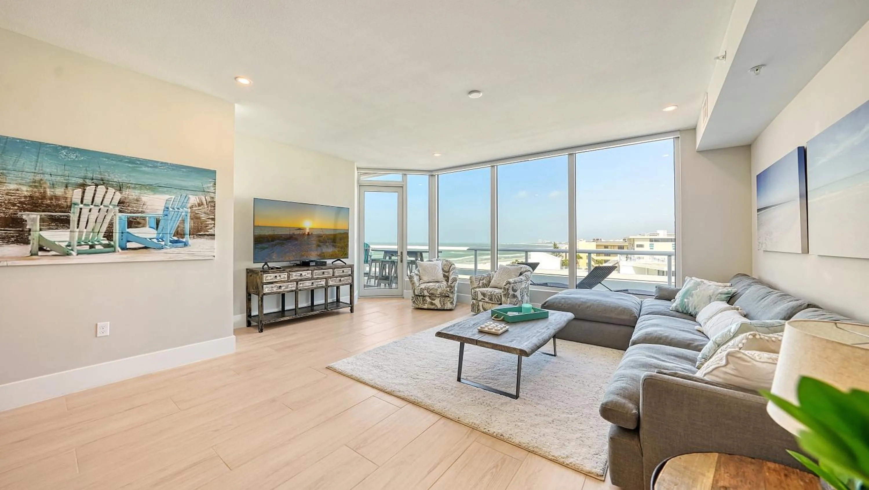 TV and multimedia in Ten35 Seaside Rentals