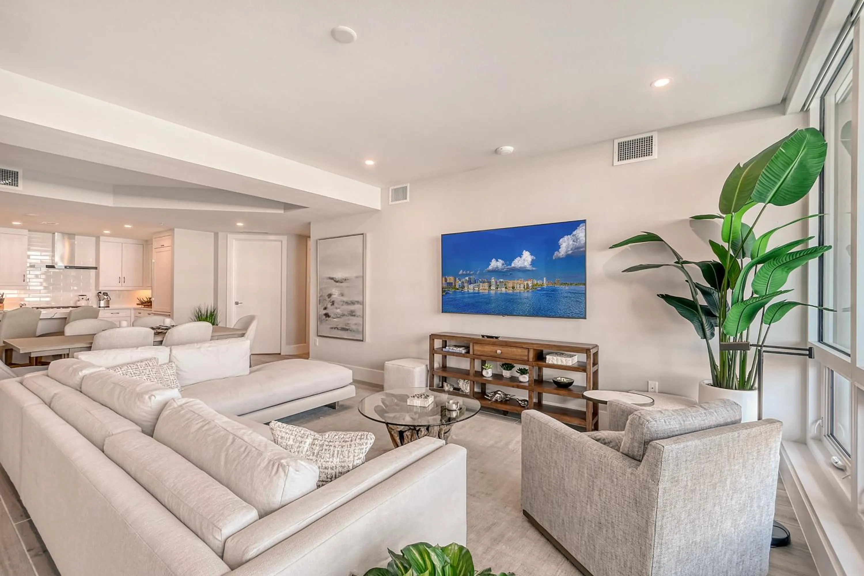 TV and multimedia in Ten35 Seaside Rentals