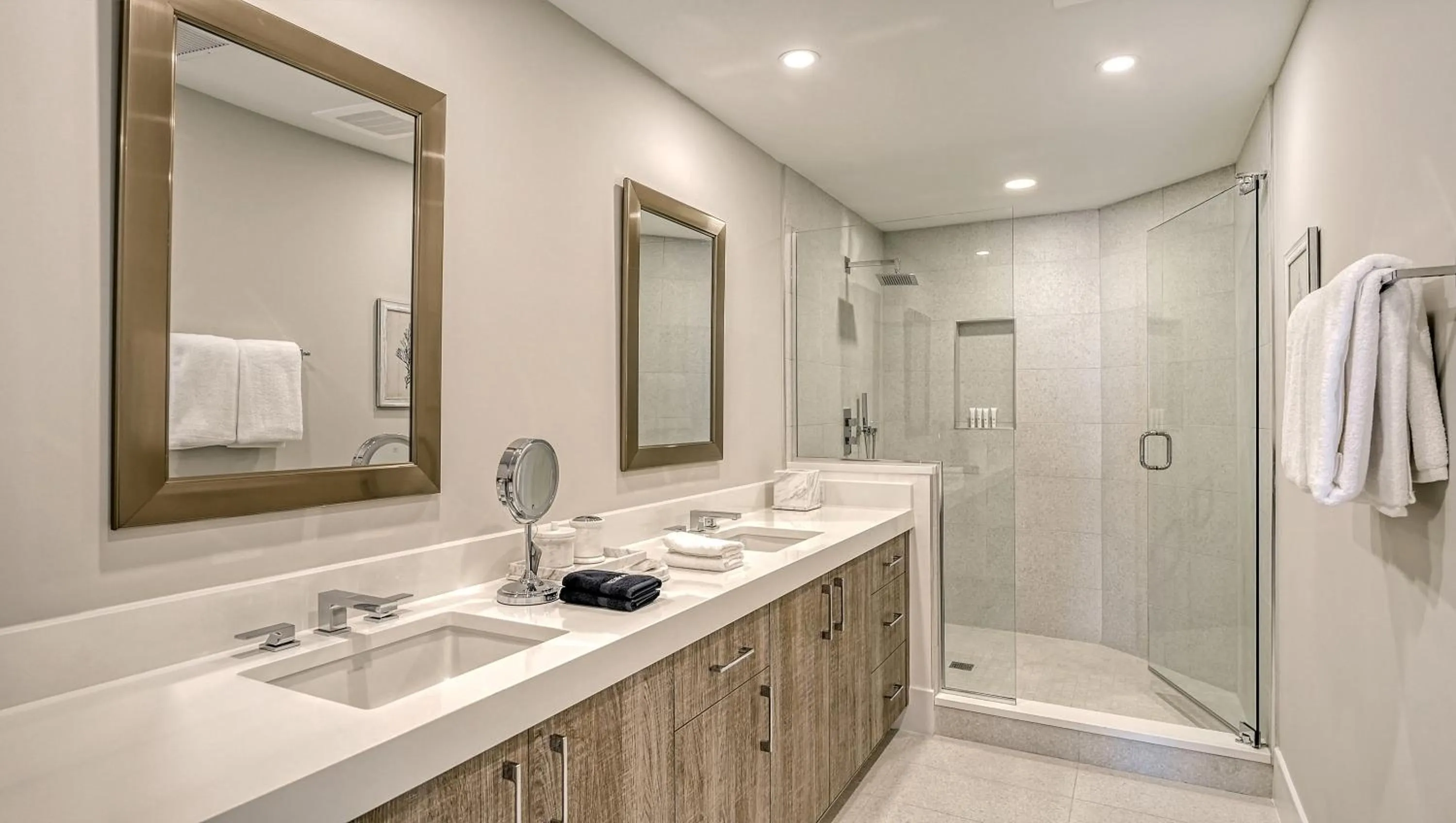 Shower in Ten35 Seaside Rentals