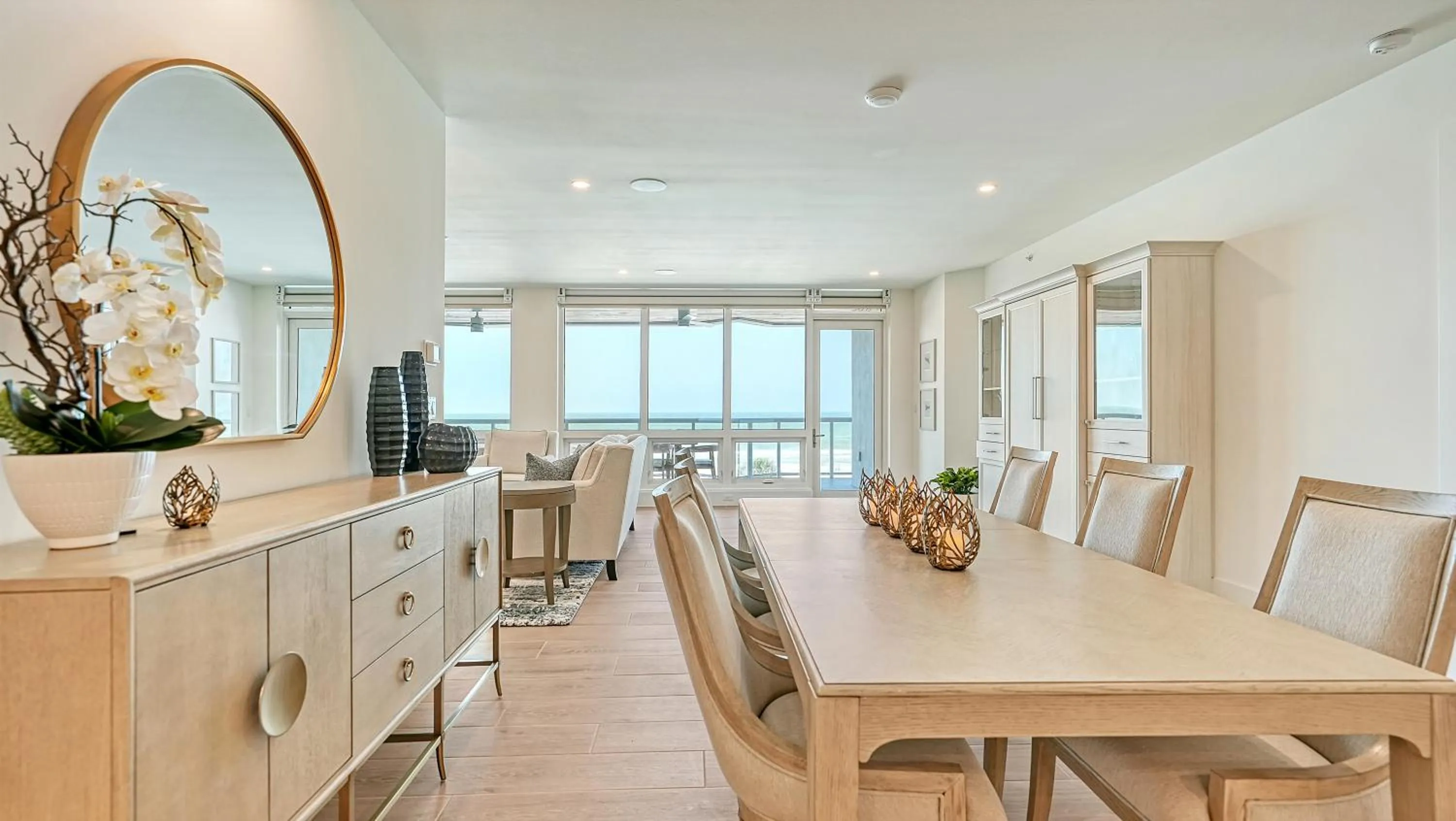 Dining area in Ten35 Seaside Rentals