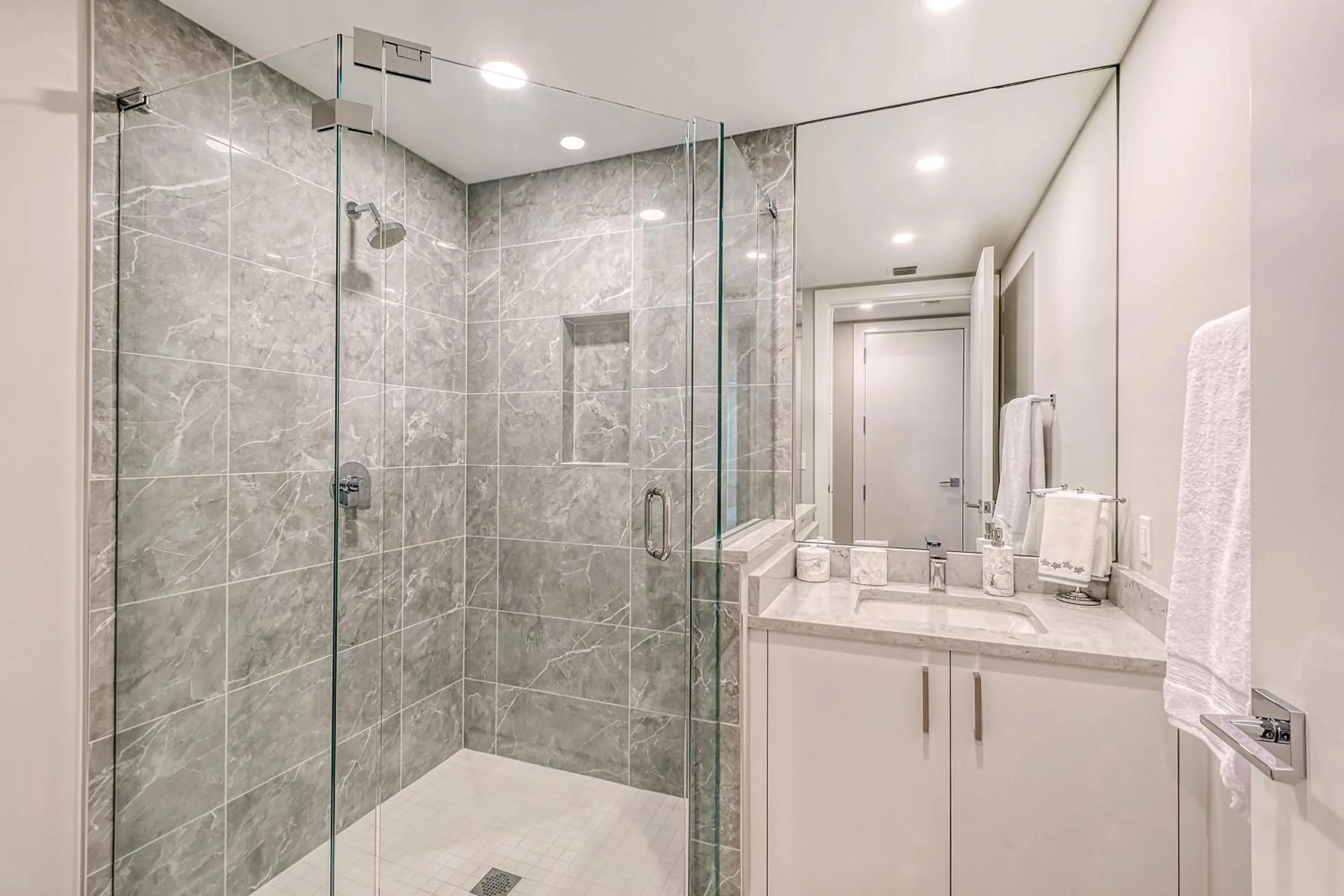 Shower in Ten35 Seaside Rentals