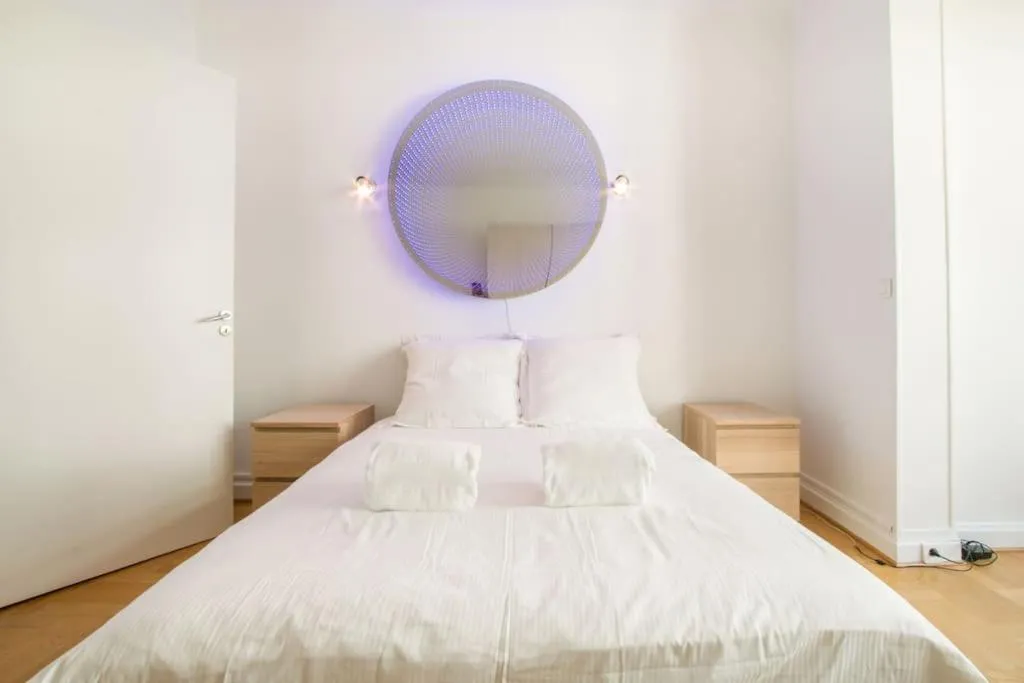 Bed in Spacieux 3 Pièces de standing au centre de Monaco