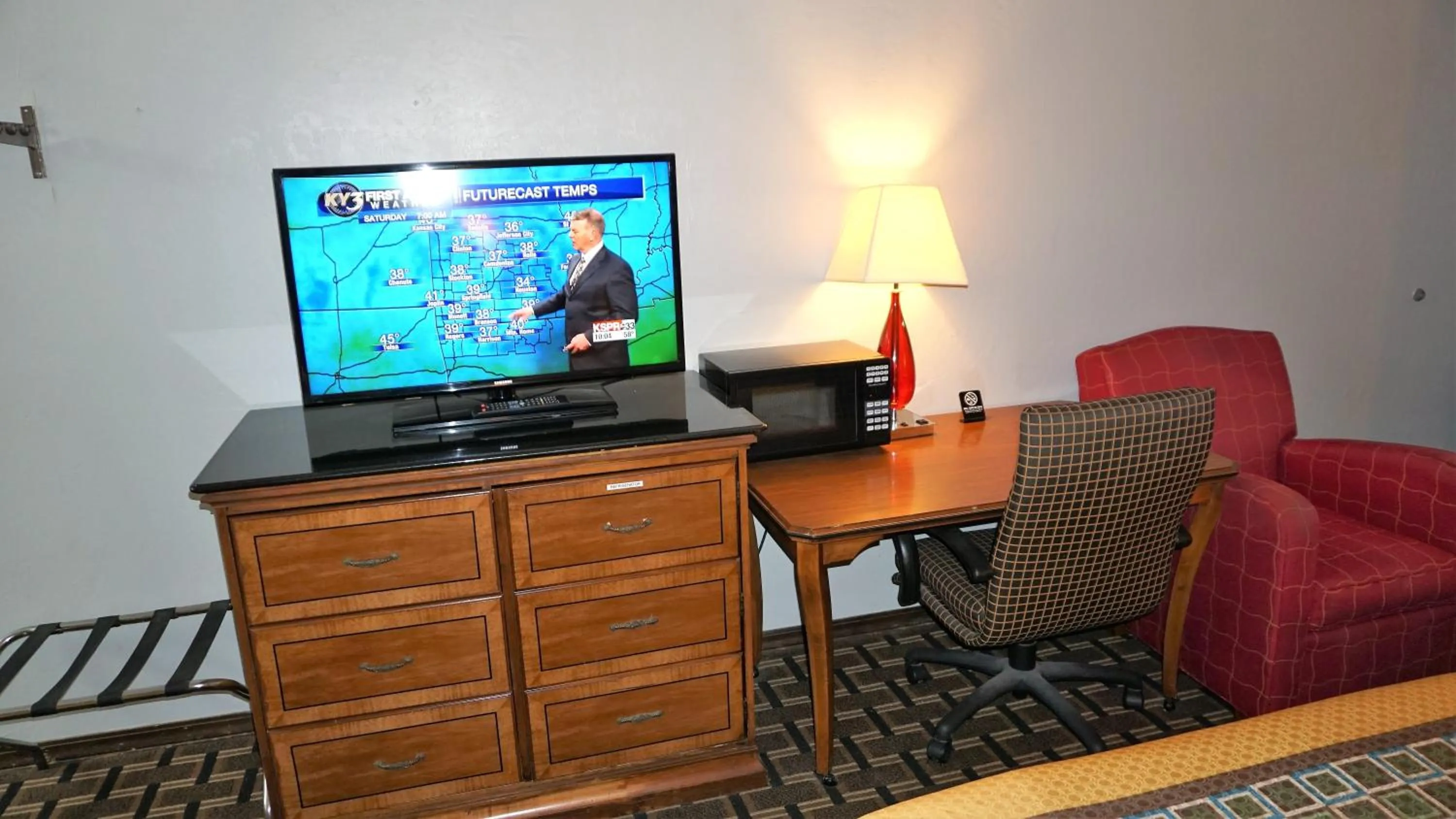 TV and multimedia in Lakes Inn