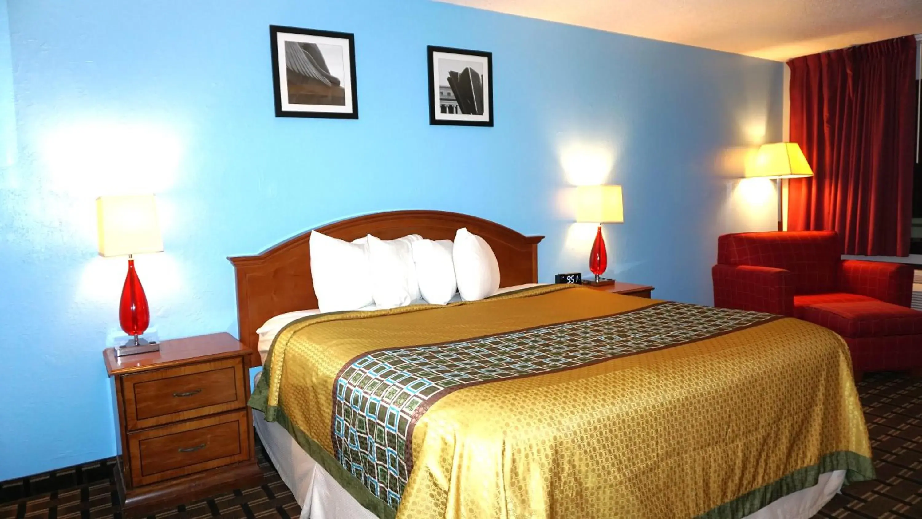 King Studio in Lakes Inn King Studio in Lakes Inn