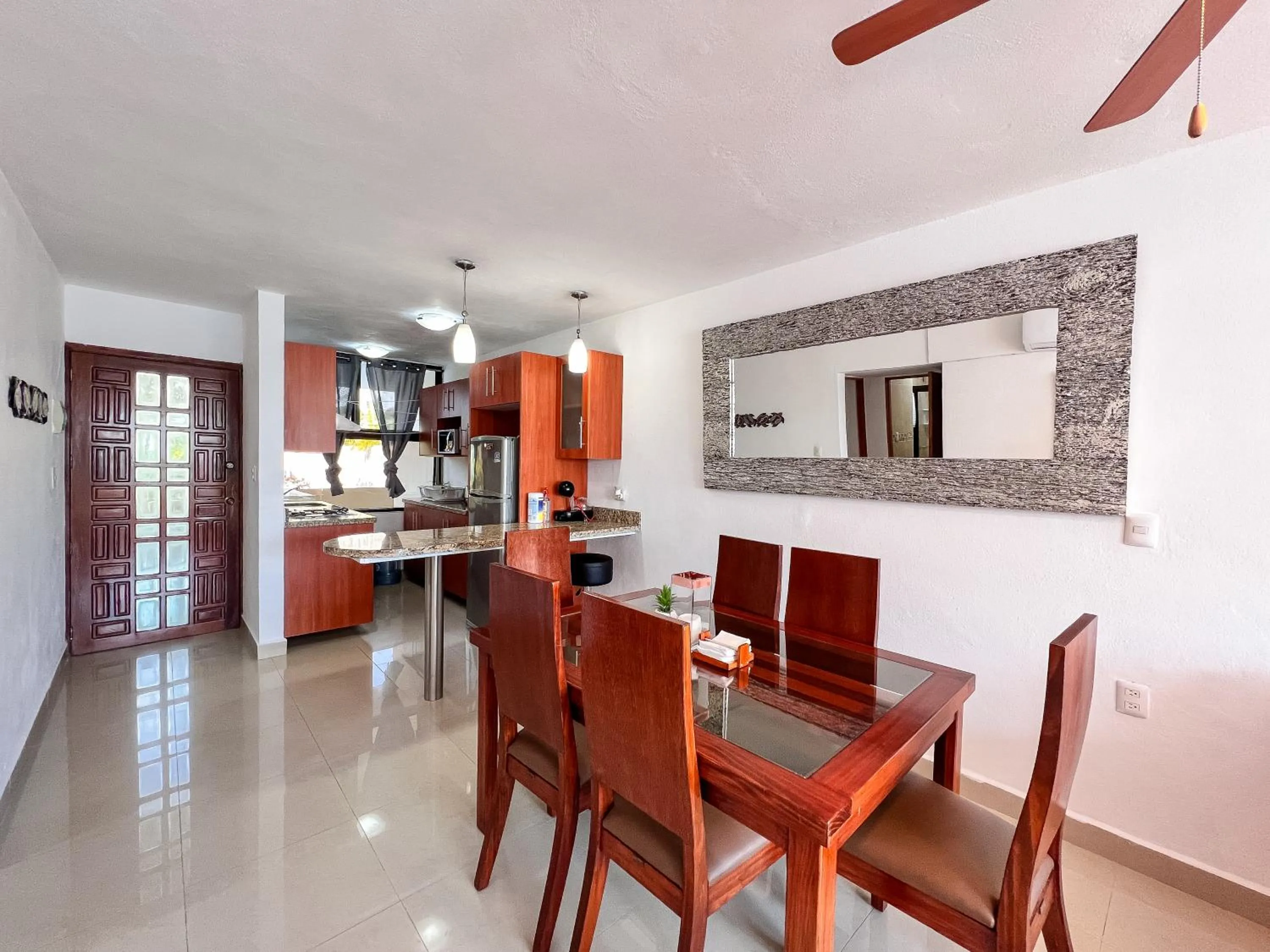 Kitchen or kitchenette in Bello Mar de Cancun, Beautiful 2Br 2Ba Condo overlooking beach spectacular view!