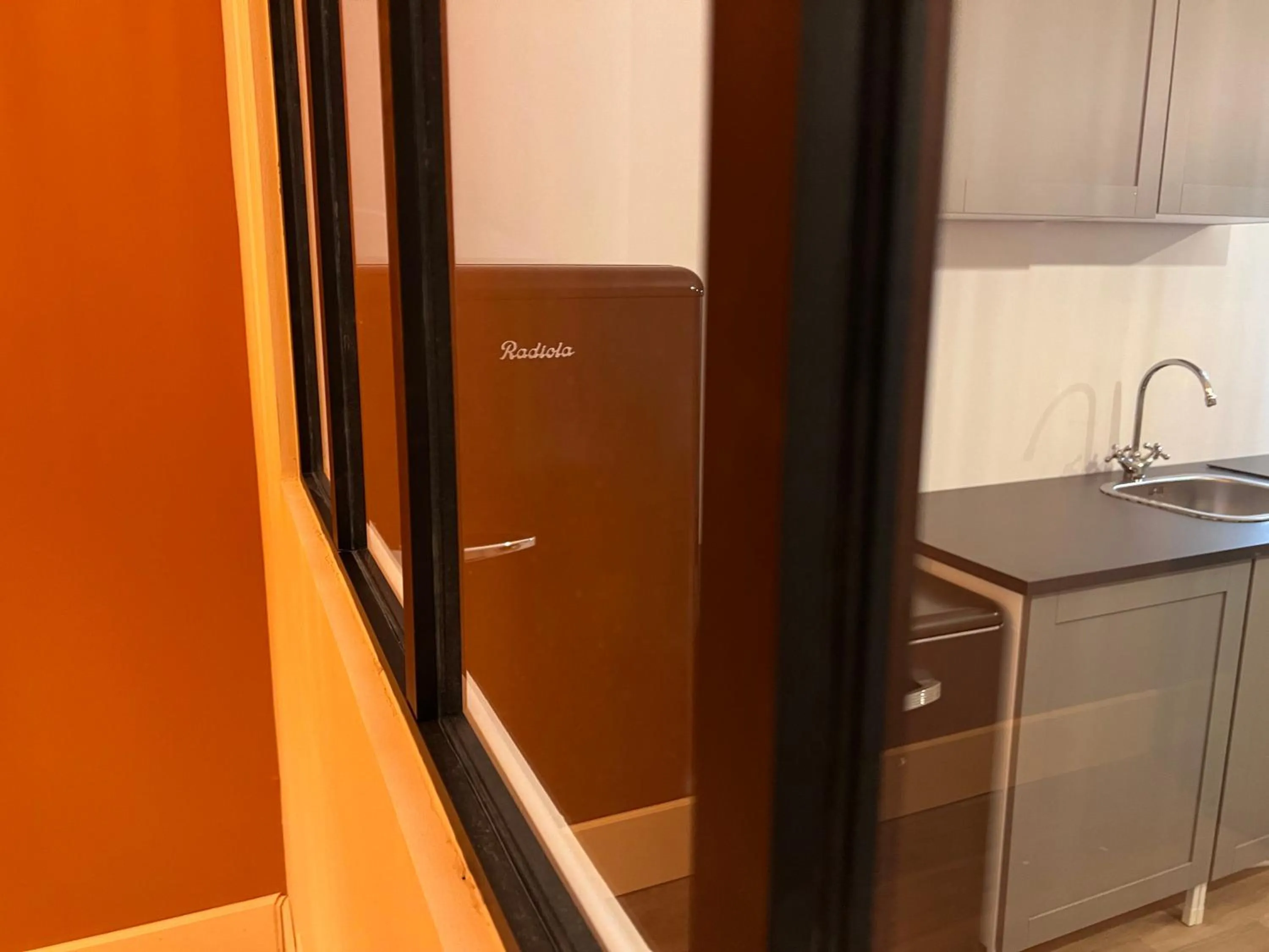 kitchen in La Verrière - Chambre d'hôtes et gîte de charme