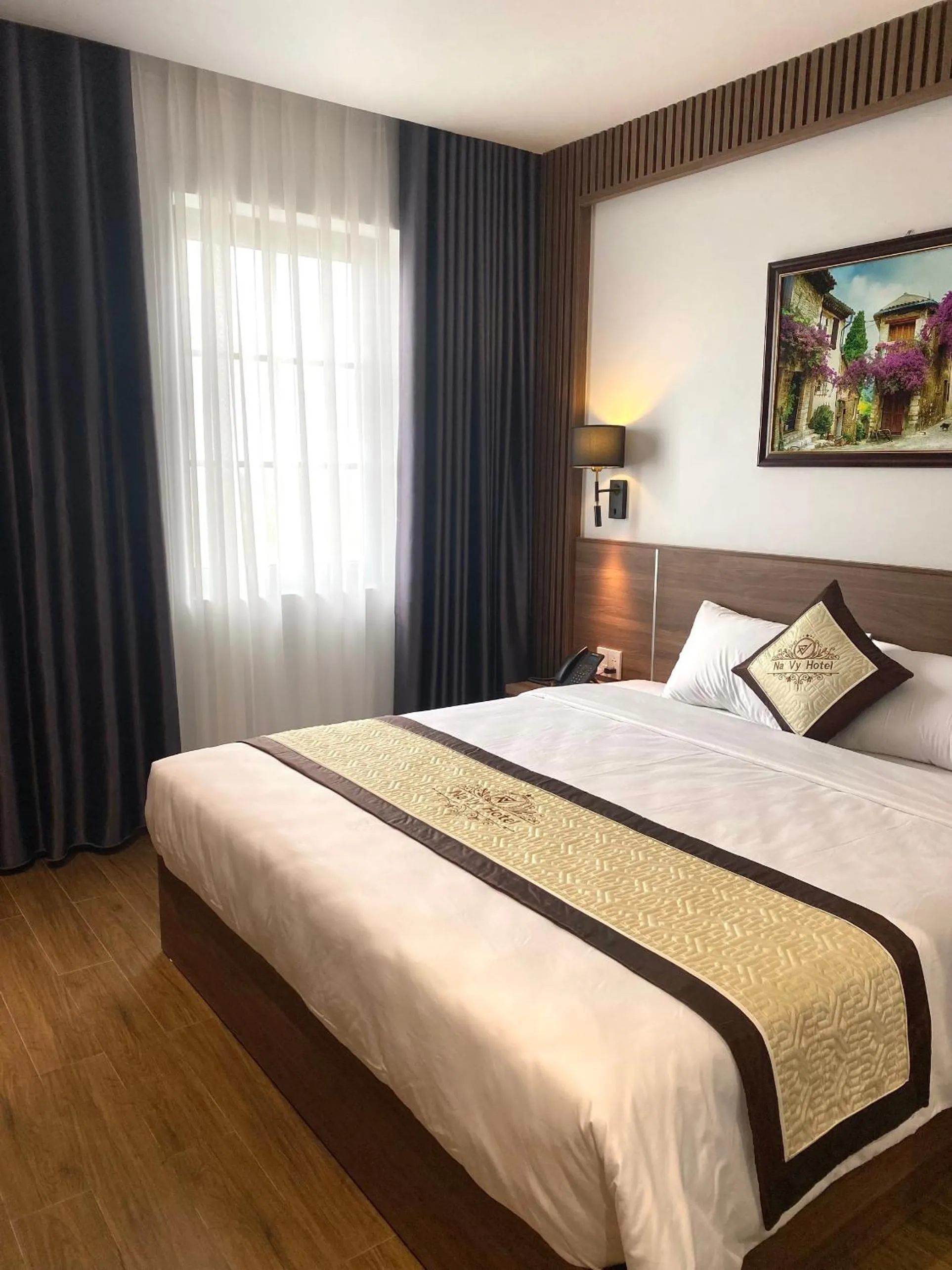 Bedroom, Bed in Navy Hotel Ha Long