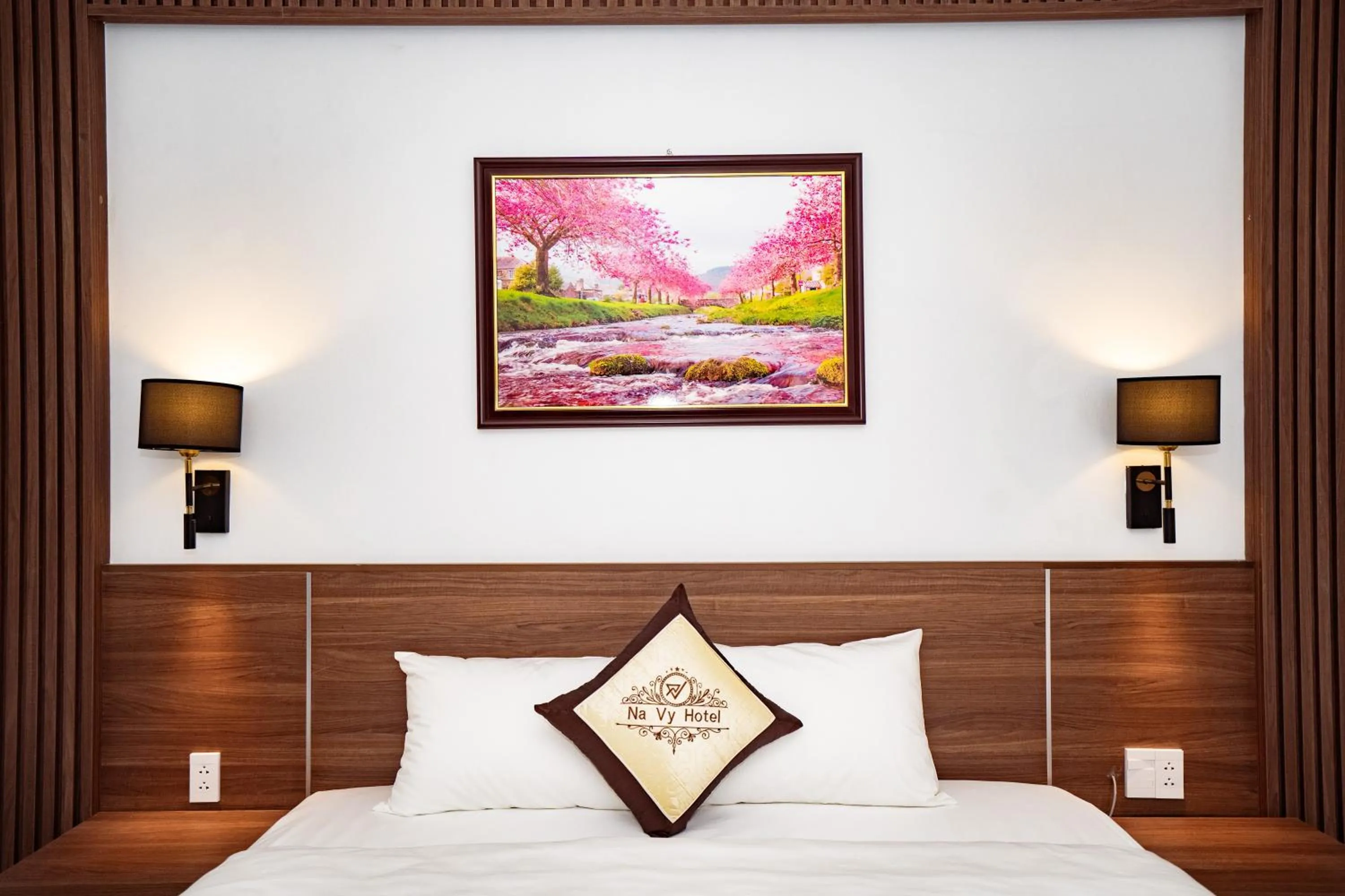 Bedroom, Bed in Navy Hotel Ha Long