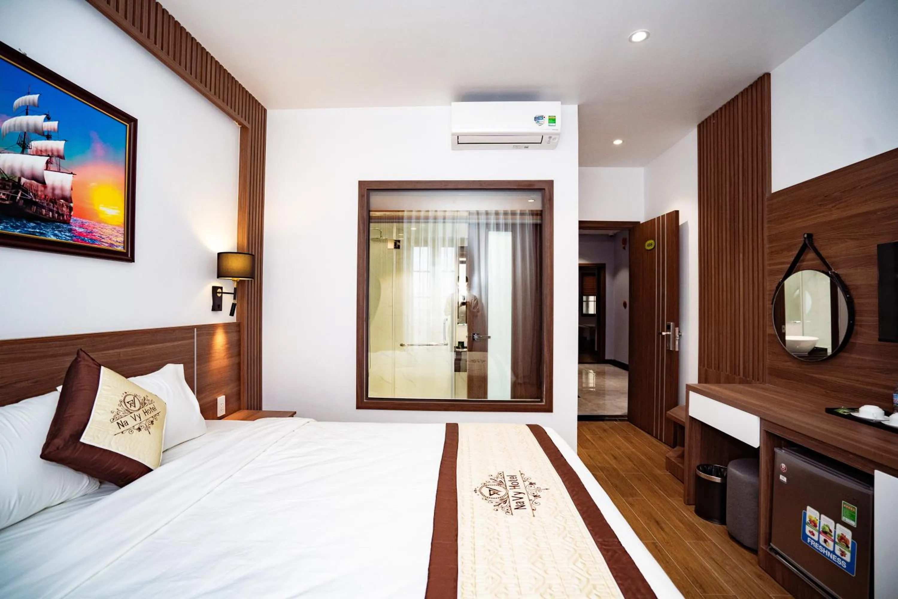 Bedroom, Bed in Navy Hotel Ha Long