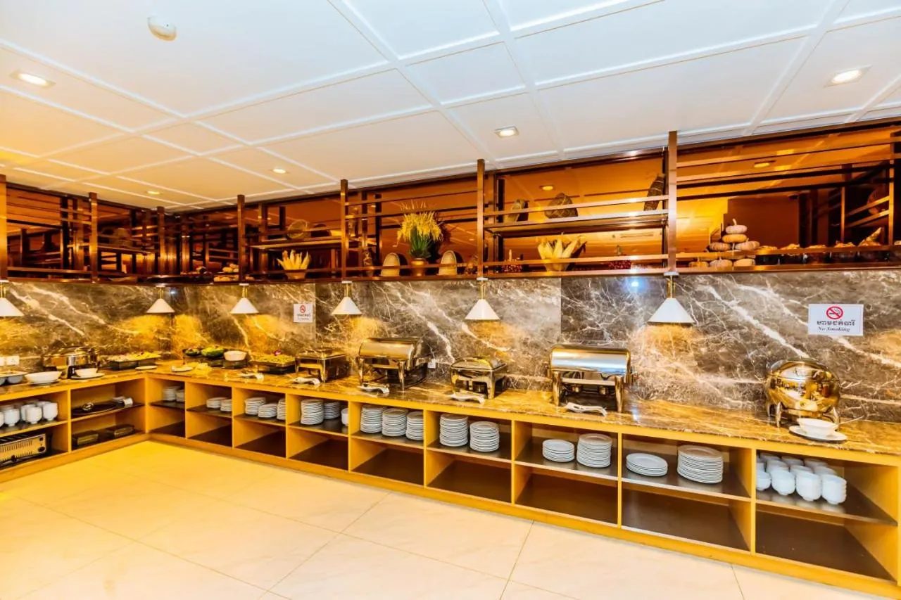 Restaurant/places to eat in Dynasty Casino Hotel