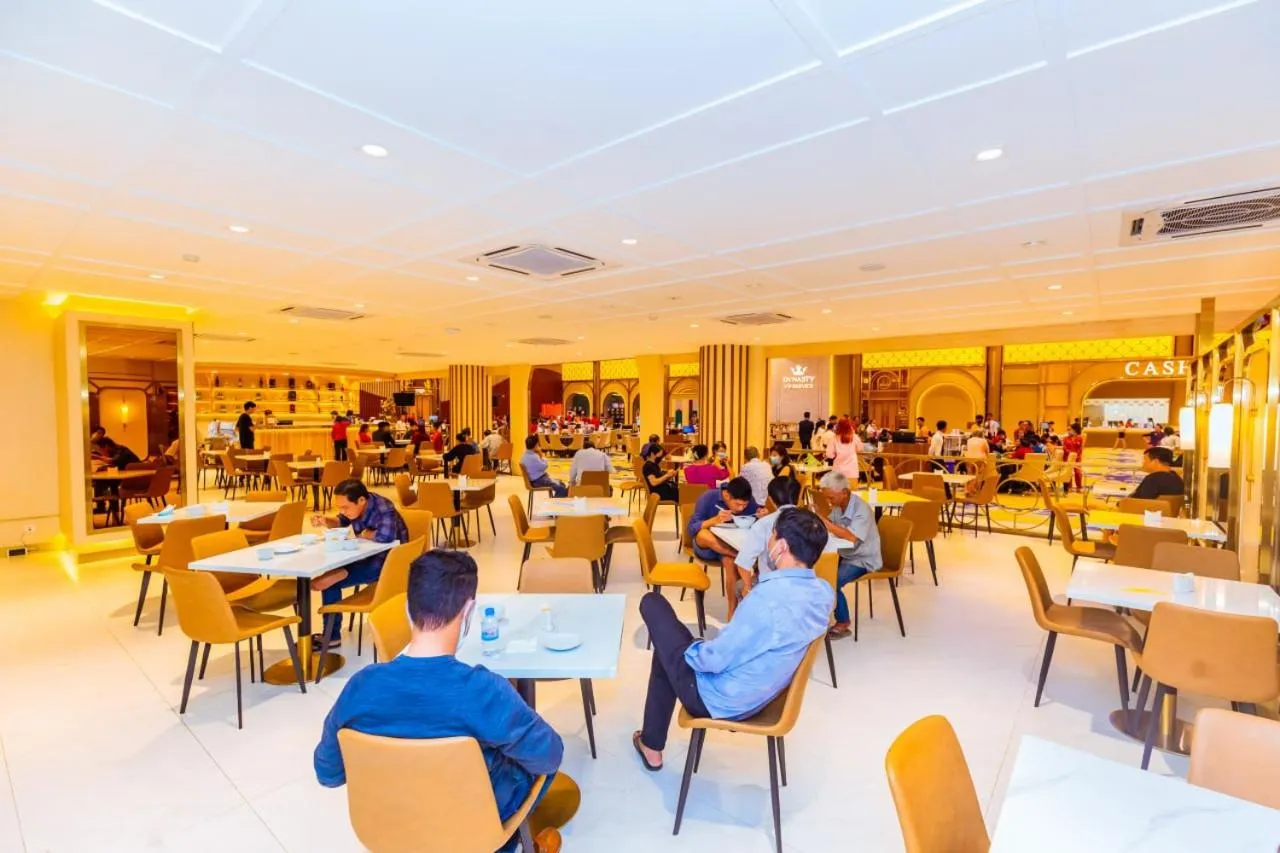 Restaurant/places to eat in Dynasty Casino Hotel