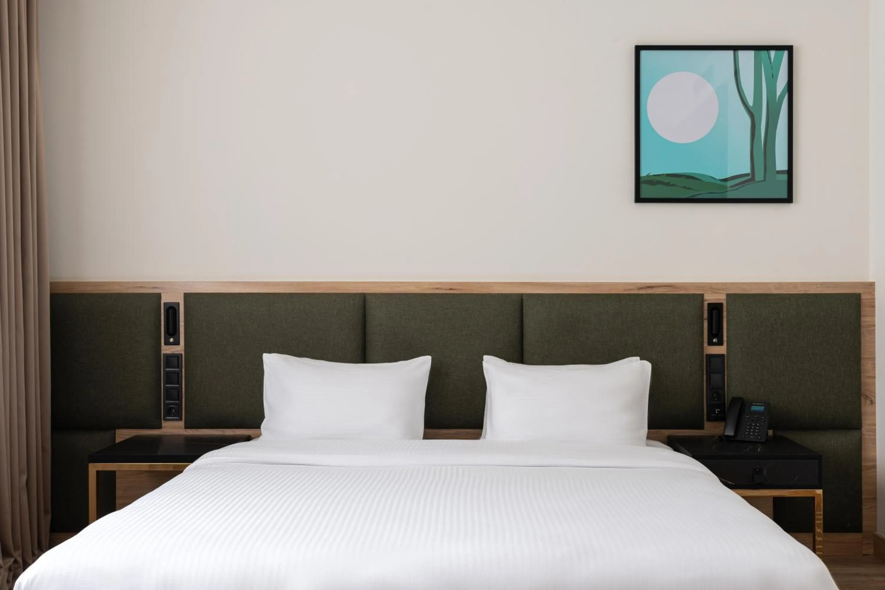 Photo of the whole room, Bed in THE ELEMENTS HOTEL