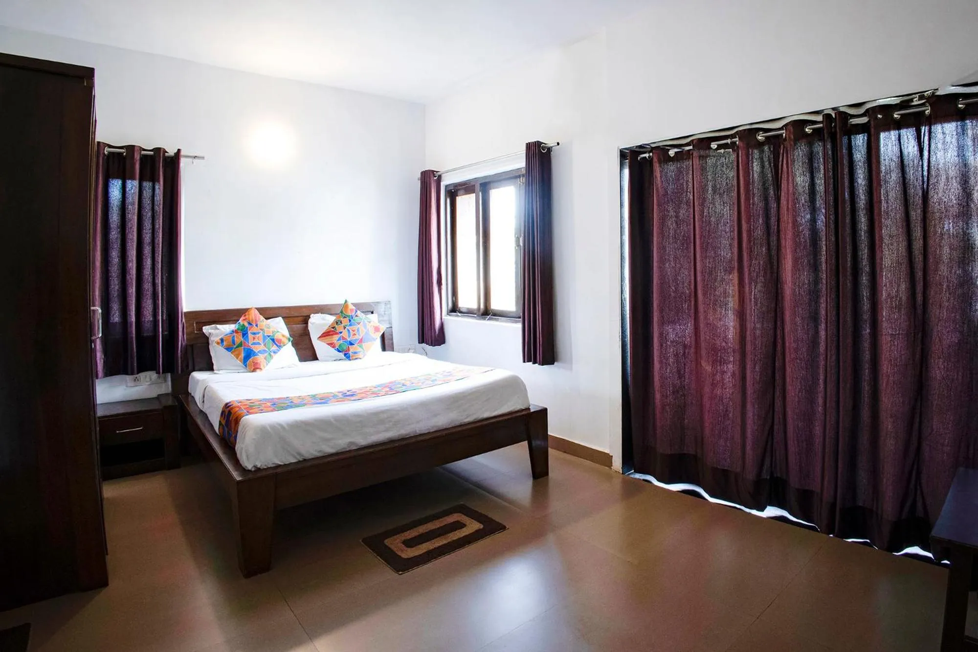 Family Room - single occupancy in FabHotel Comfort Stays - Nr Miramar Beach