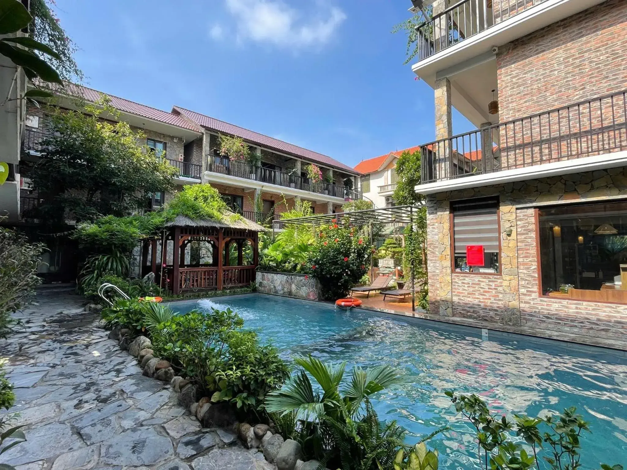 Swimming pool in Xuân Anh Garden Swimming pool in Xuân Anh Garden