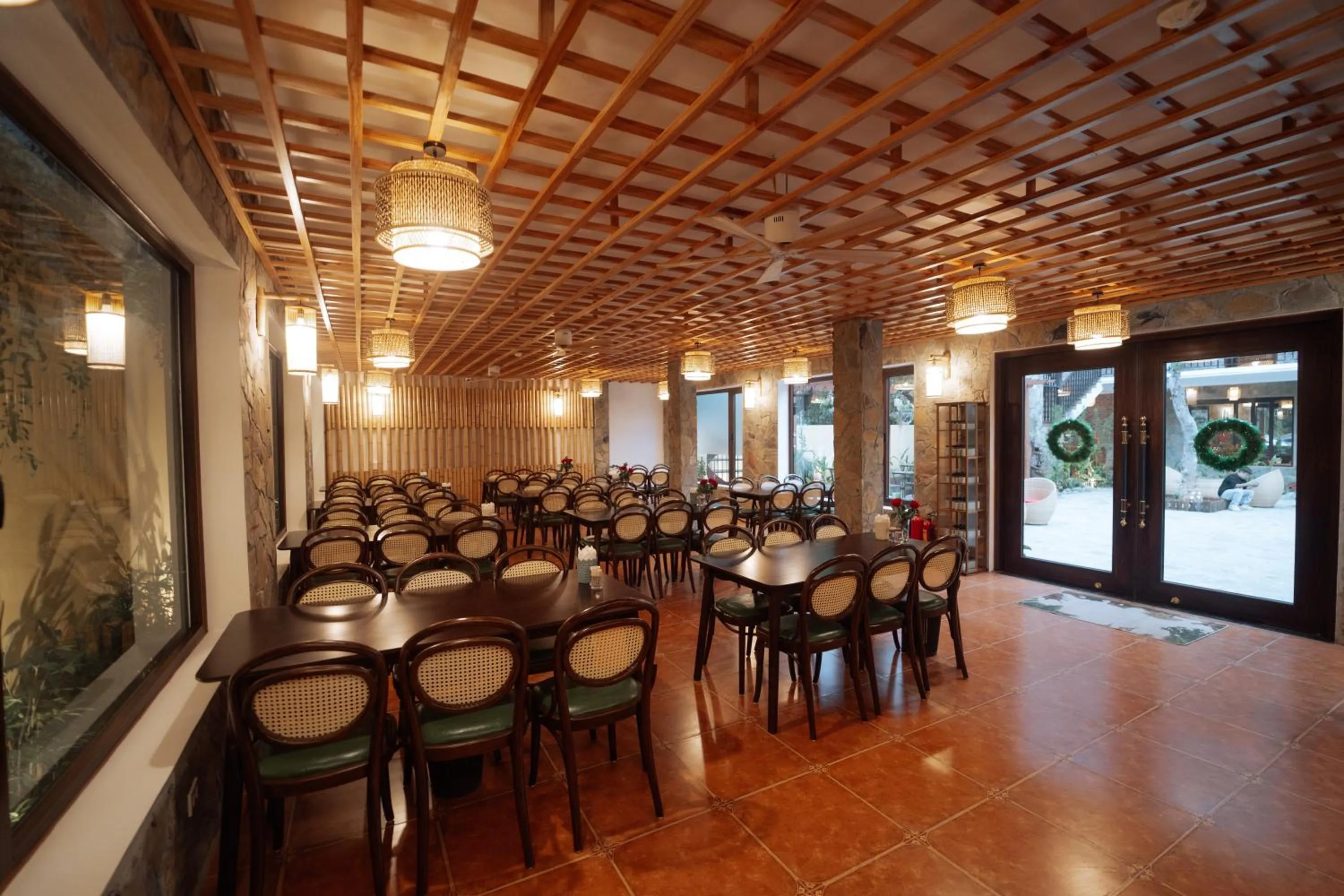 Restaurant/places to eat in Xuân Anh Garden