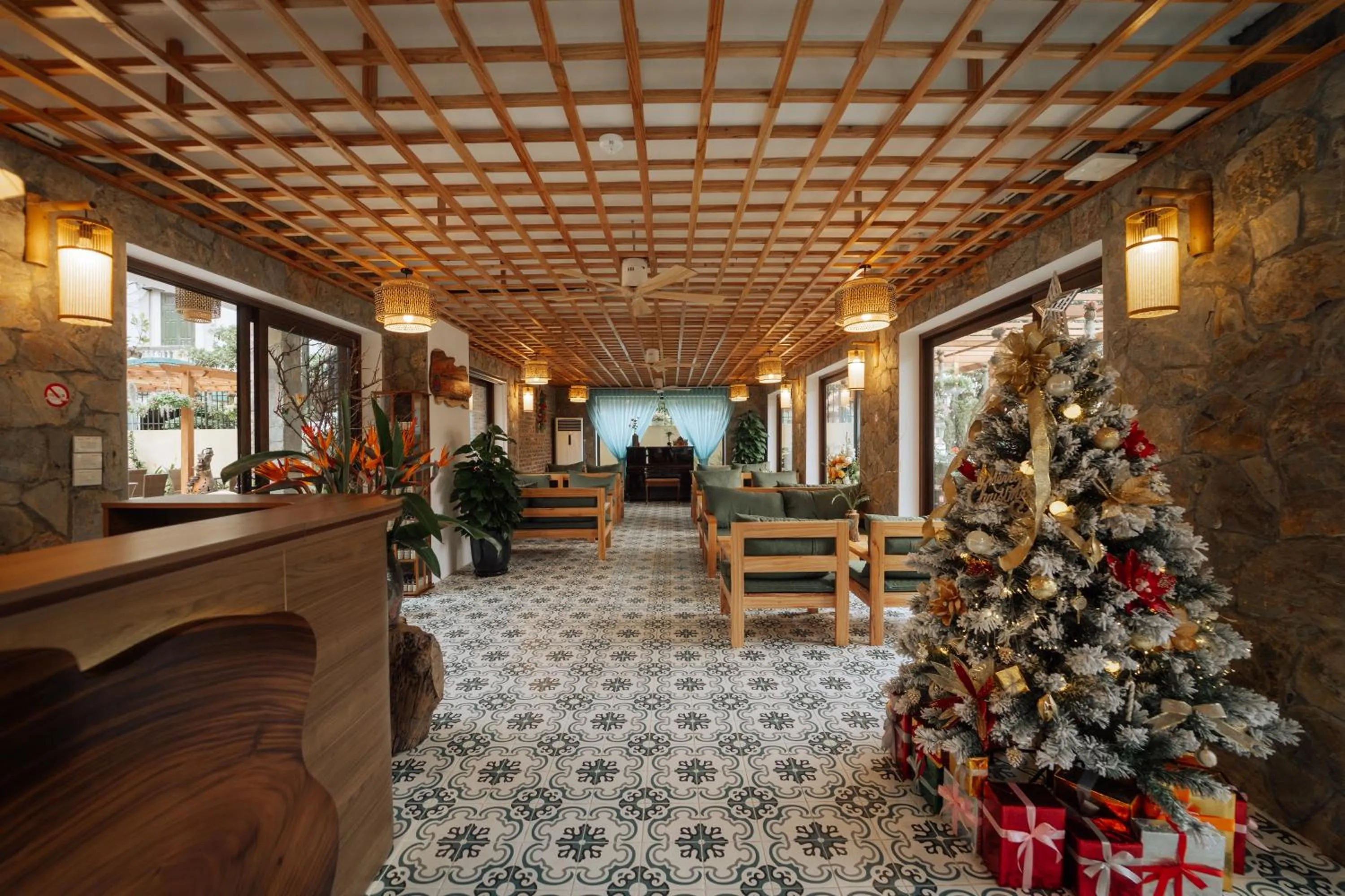 Restaurant/places to eat in Xuân Anh Garden