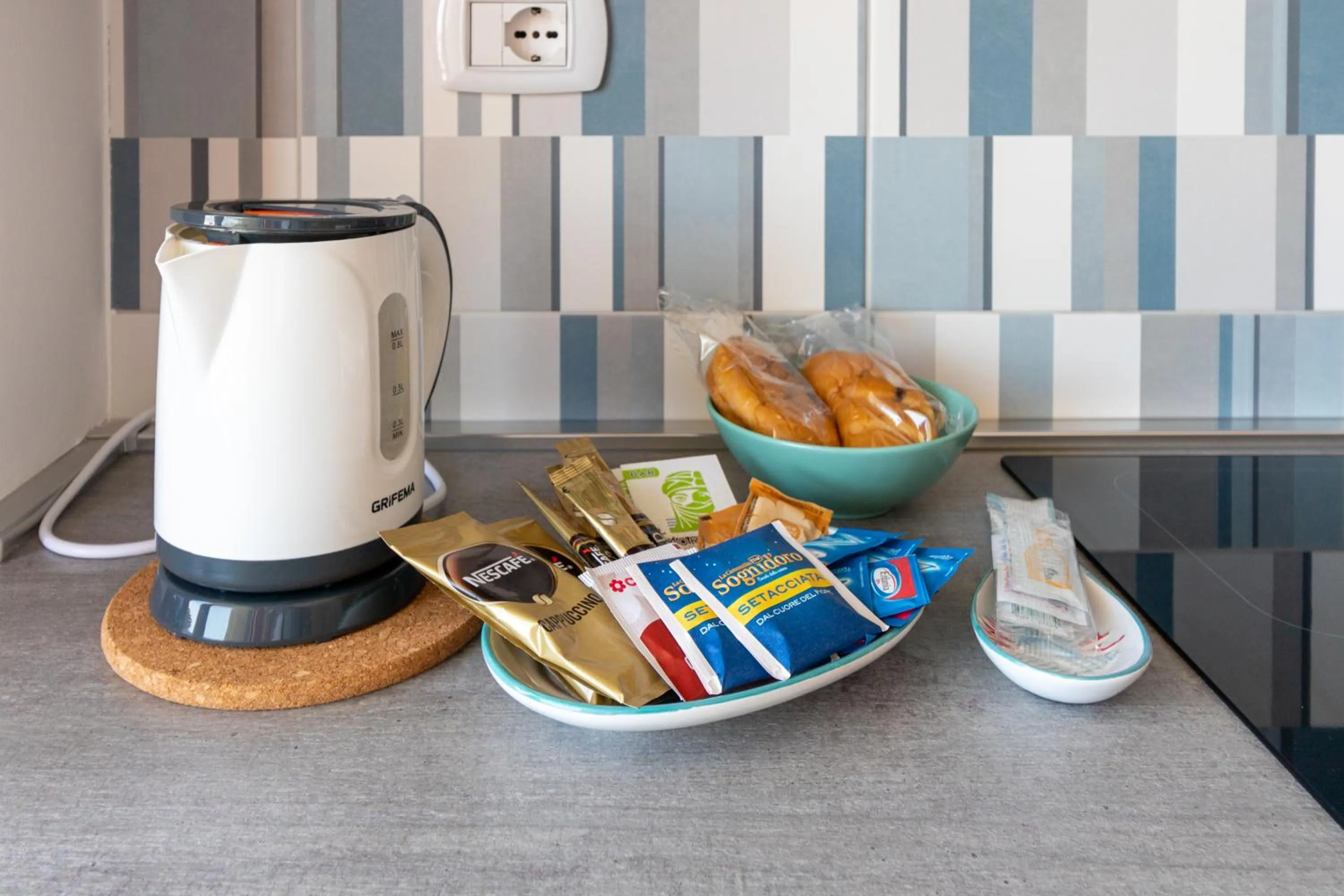 Coffee/tea facilities in Appartamenti Craulo