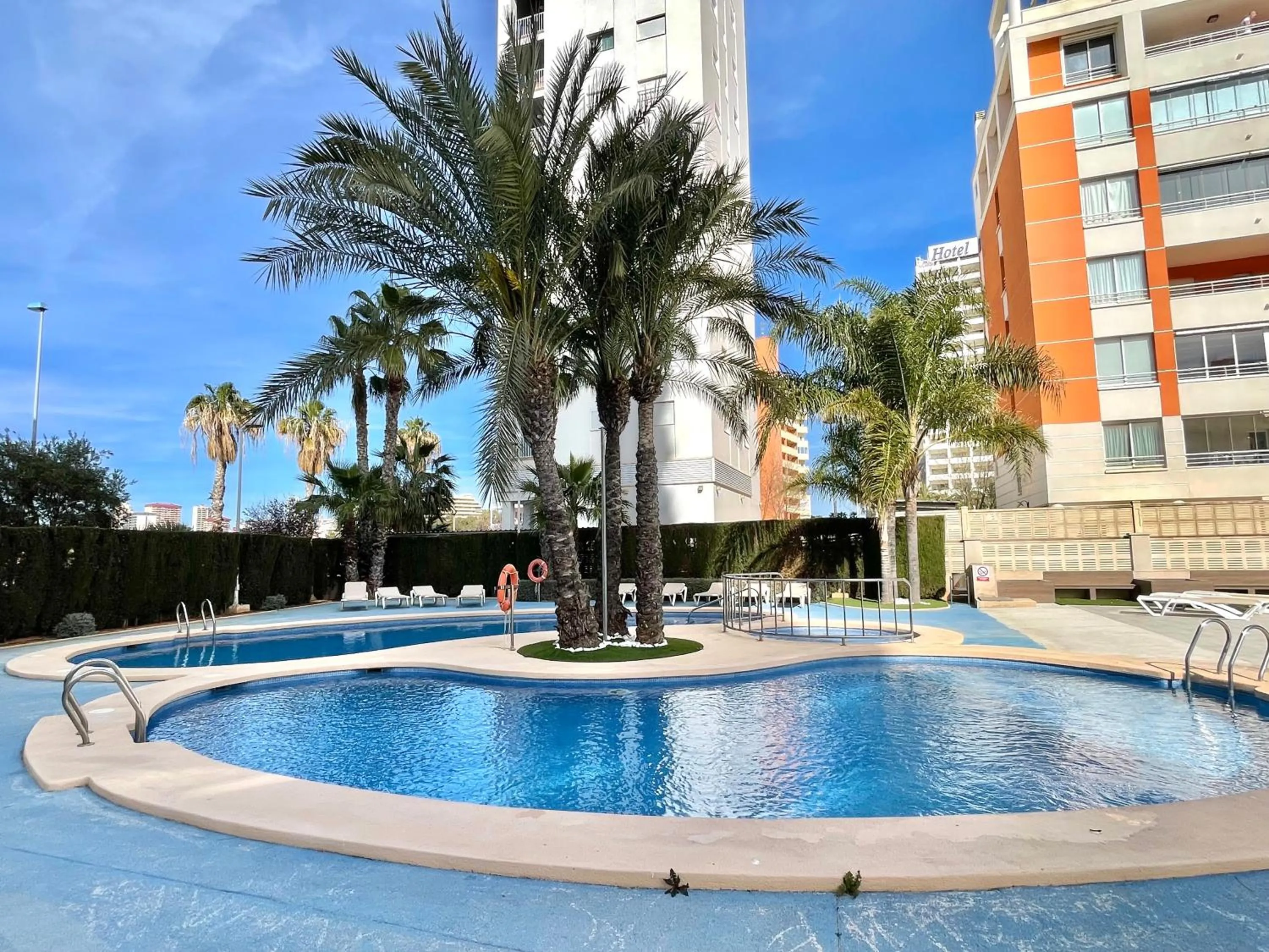 Swimming pool in 2 Bedrooms Apartment in Calpe LARIMAR